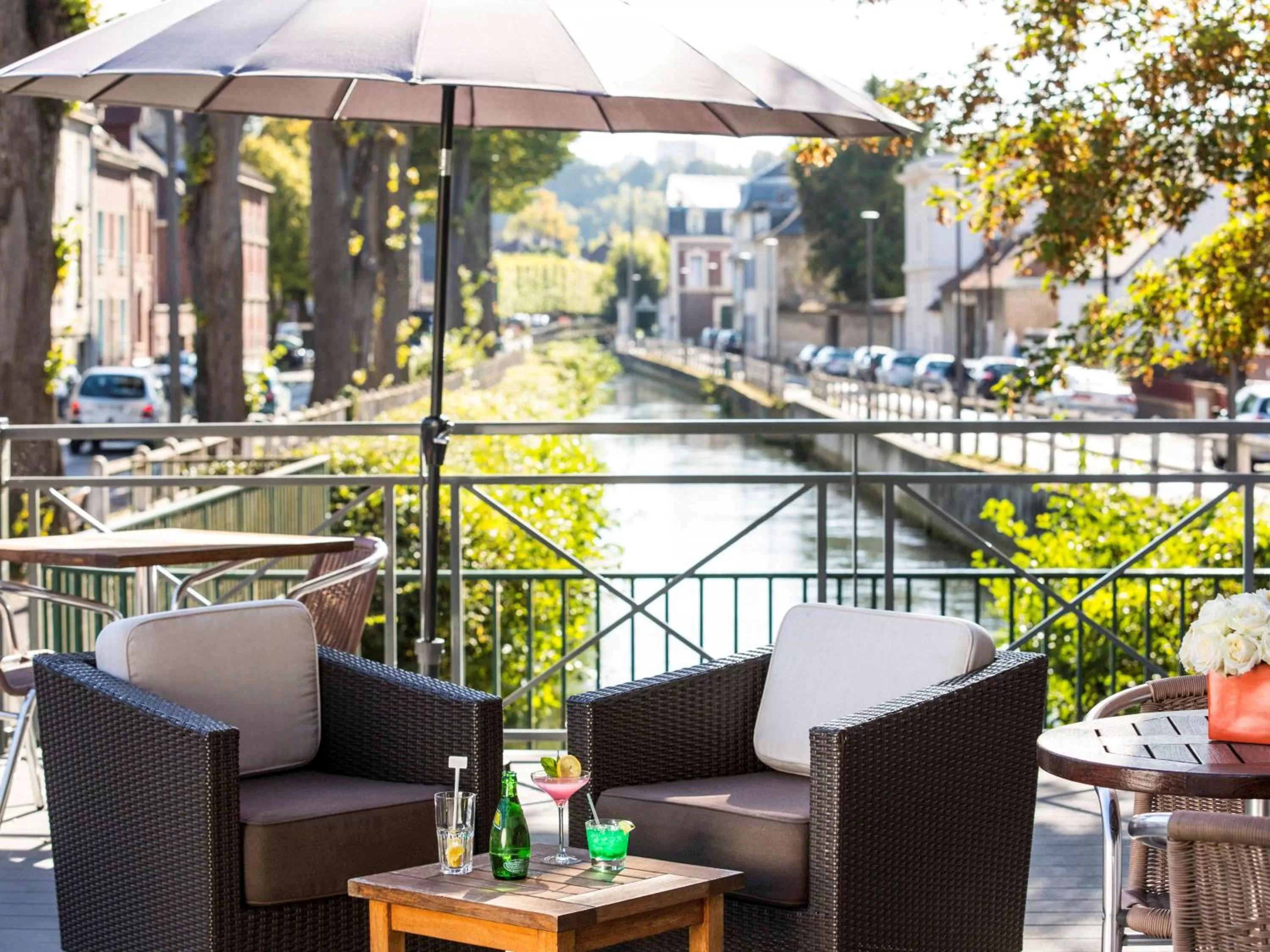 Property building in Mercure Beauvais Centre Cathédrale