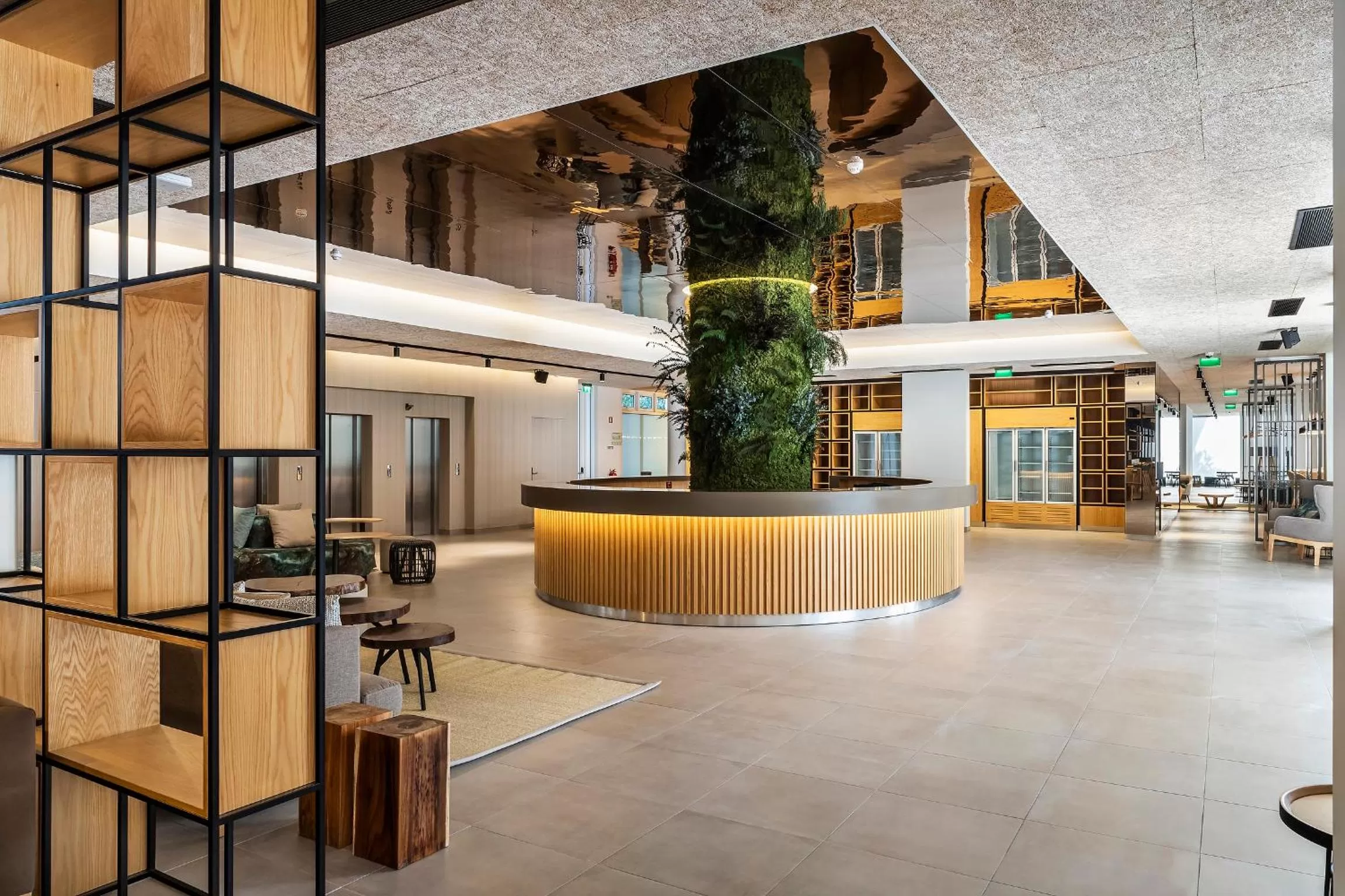 Lobby or reception in The Patio Suite Hotel