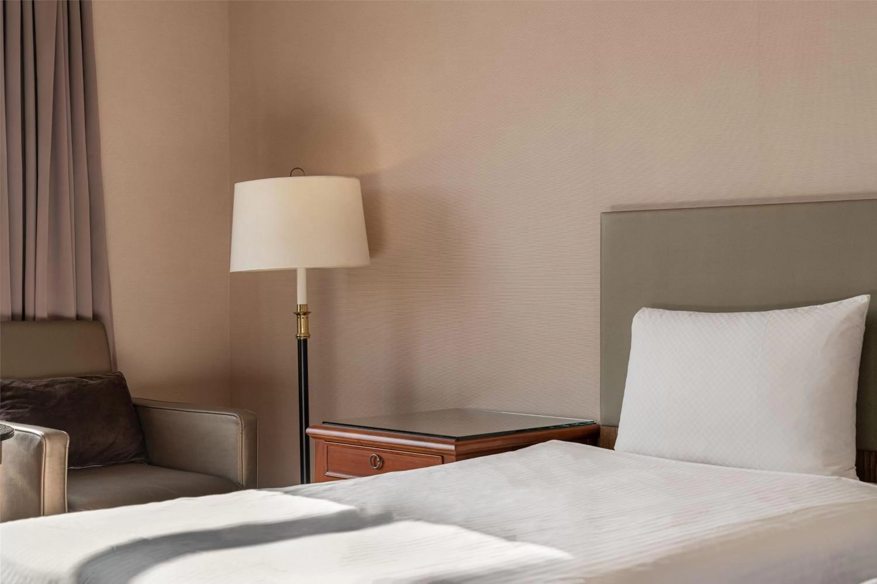 Bed in Hotel j-Metropolis