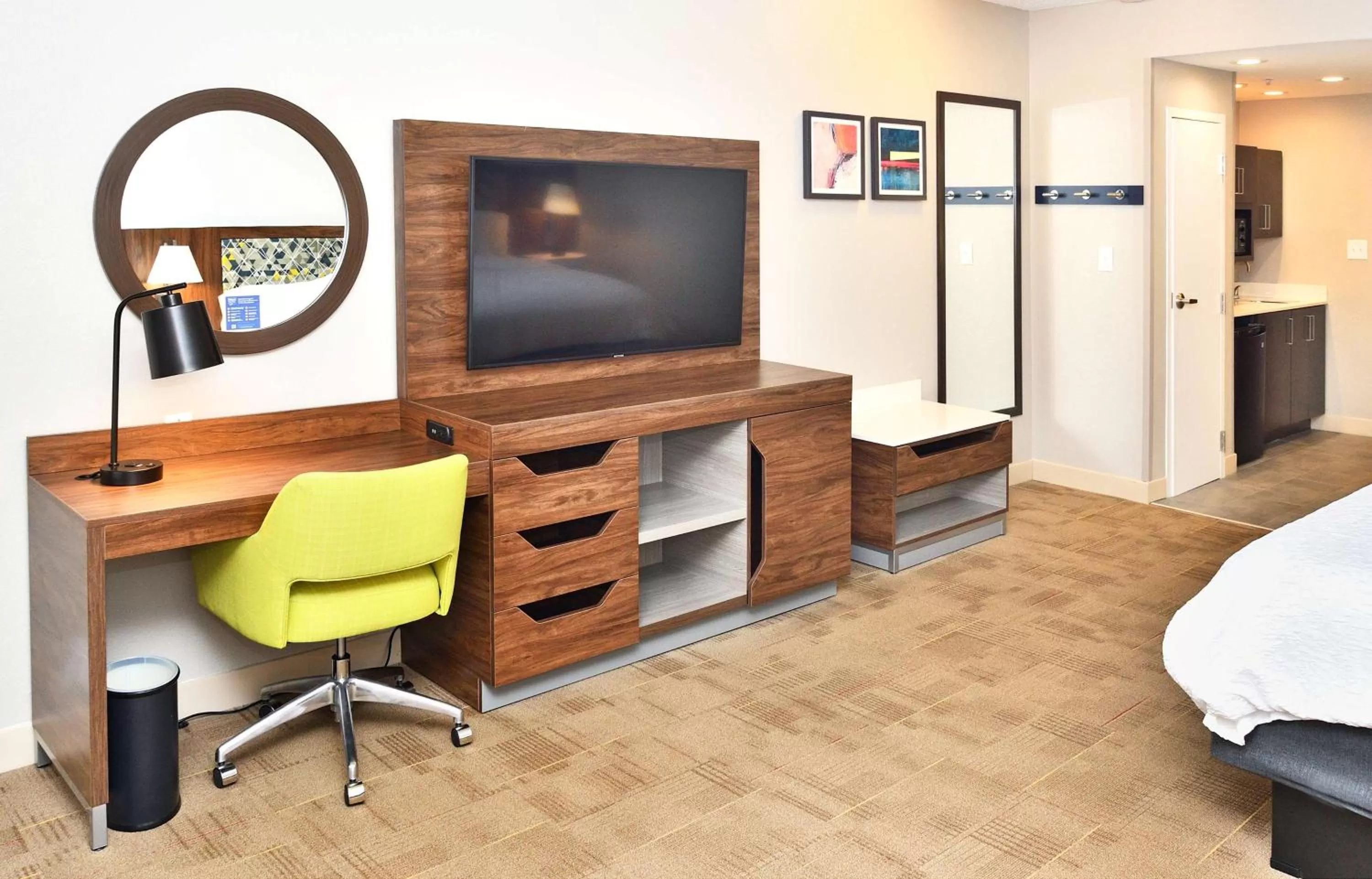 Bedroom, Bed in Hampton Inn Santee-I-95