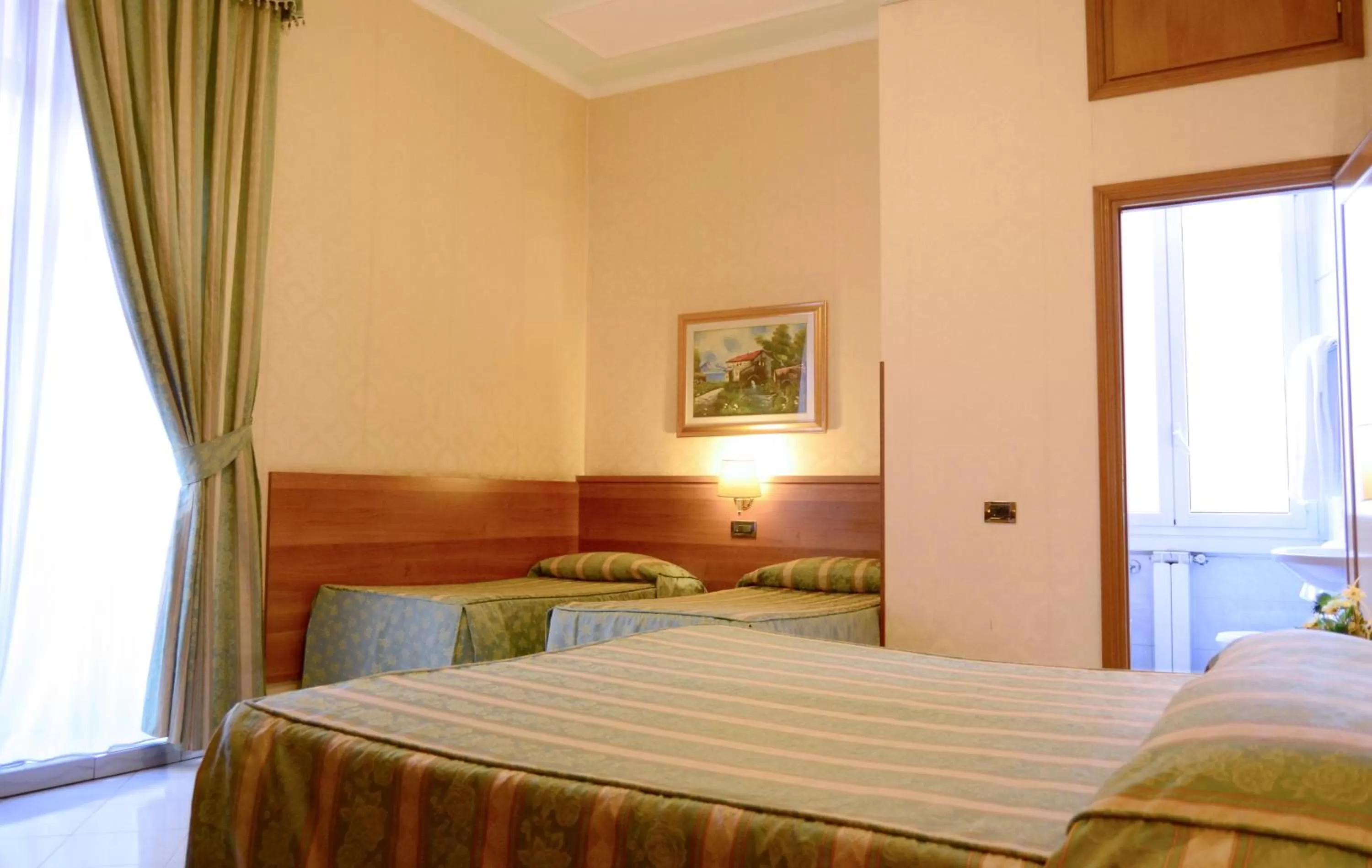 Photo of the whole room, Bed in Hotel Teti