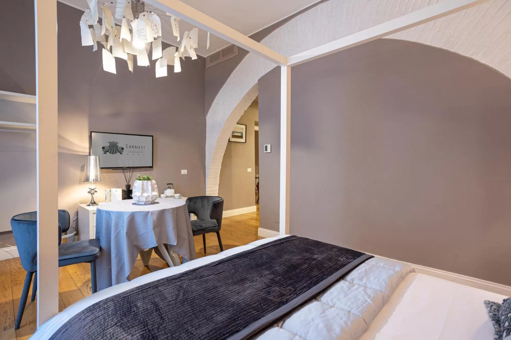 Bedroom, Bed in Cardilli Luxury Rooms