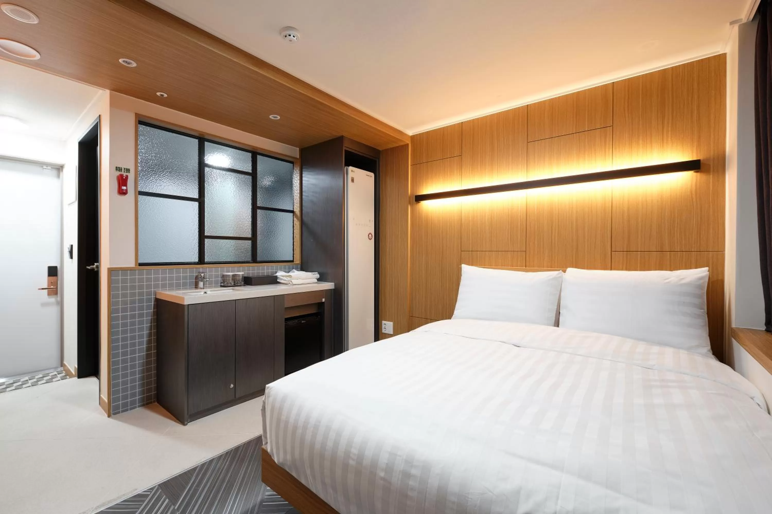 Bedroom, Bed in S Stay Hotel