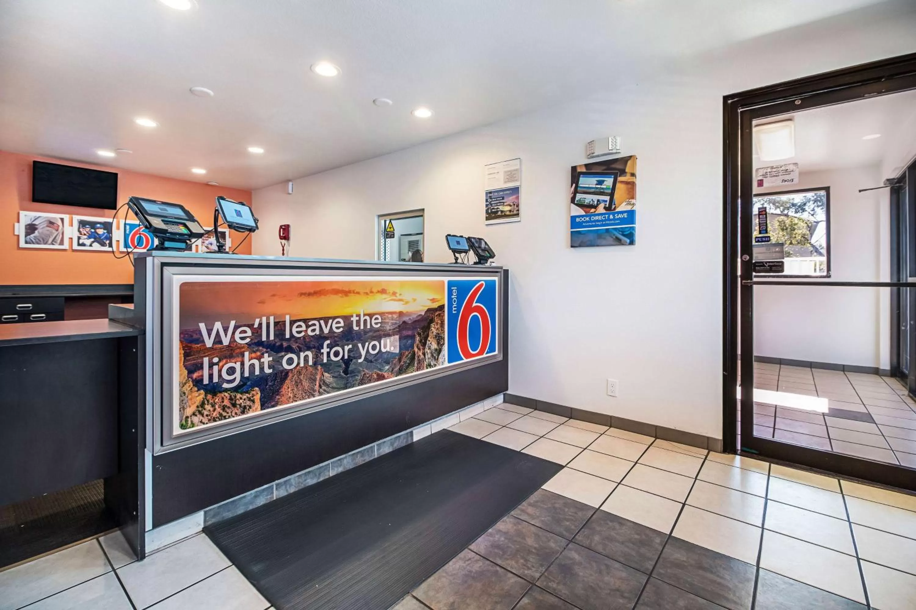 Property logo or sign in Motel 6-Corpus Christi, TX - Northwest