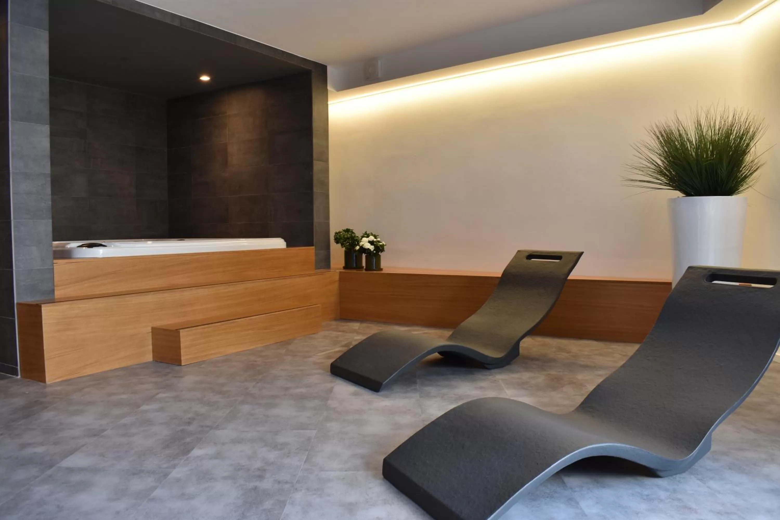 Massage in Aldeia Bianca Village