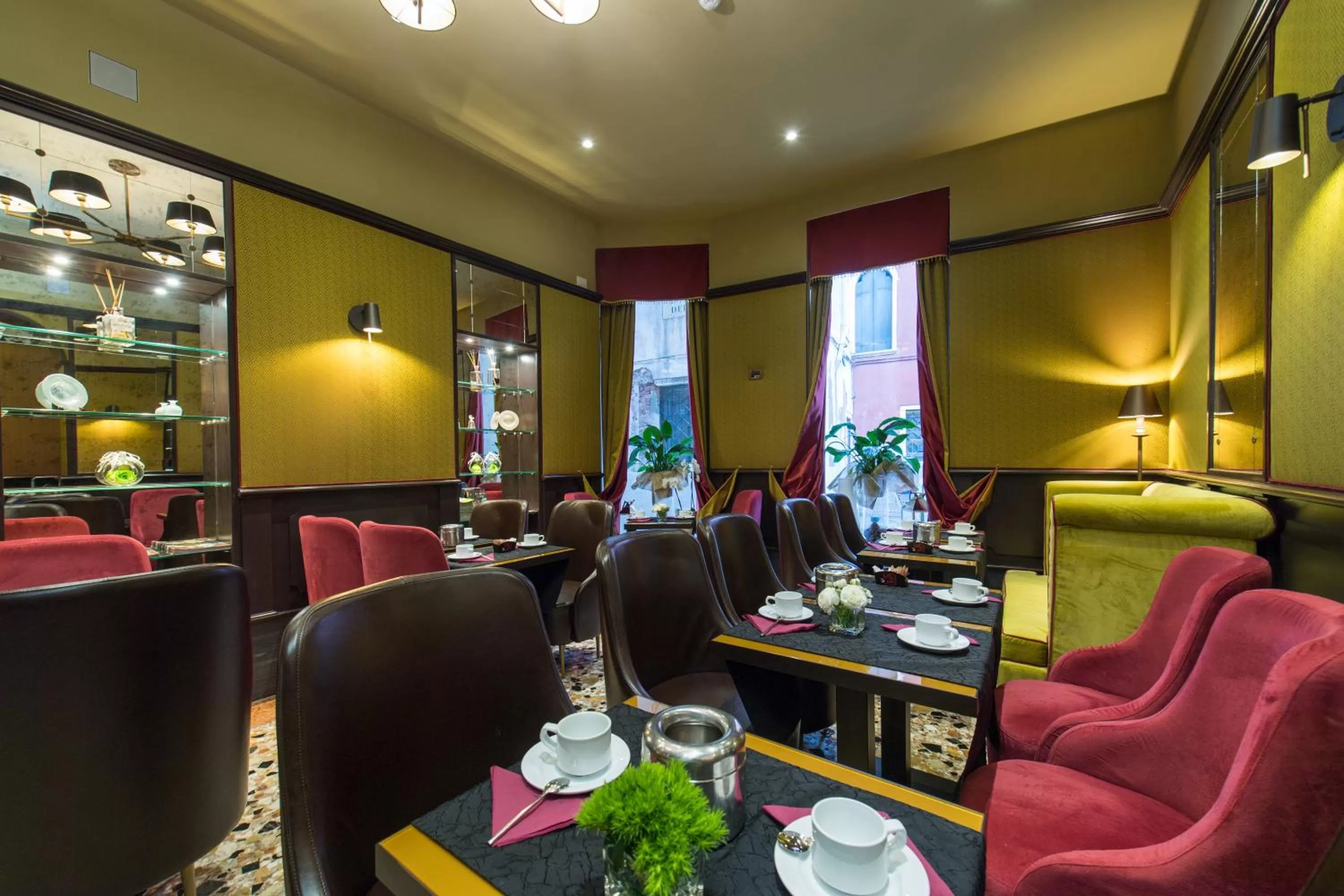 Breakfast in Hotel Campiello