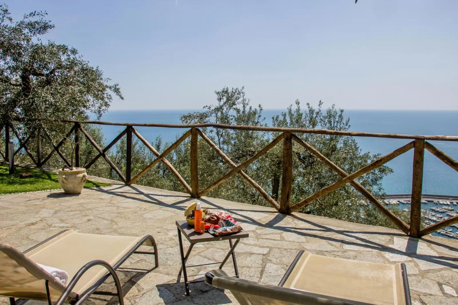 Garden in Villa Degli Ulivi B&B