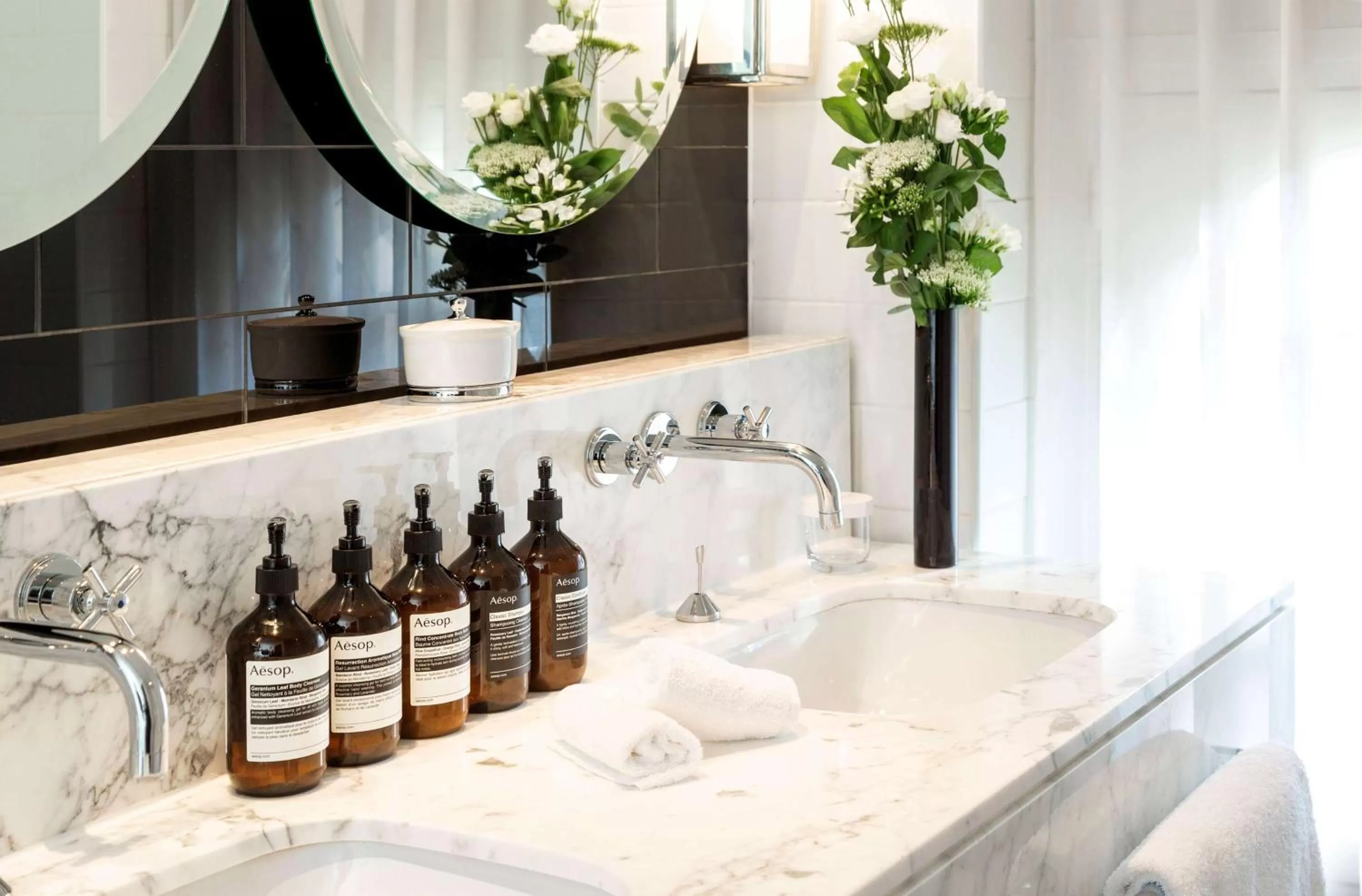 Bathroom in Waldorf Astoria Versailles - Trianon Palace