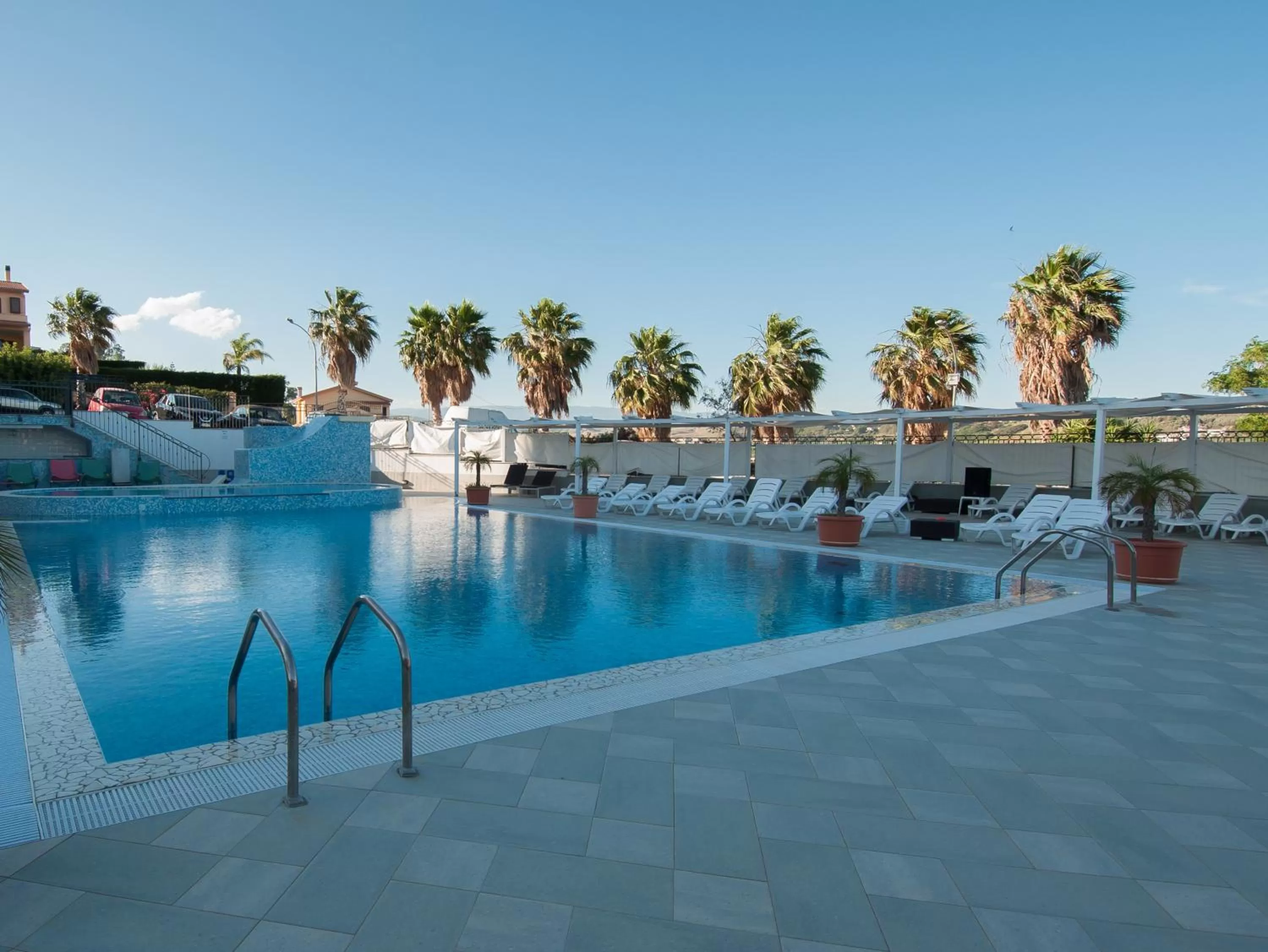 Swimming pool in Grand Hotel Paradiso