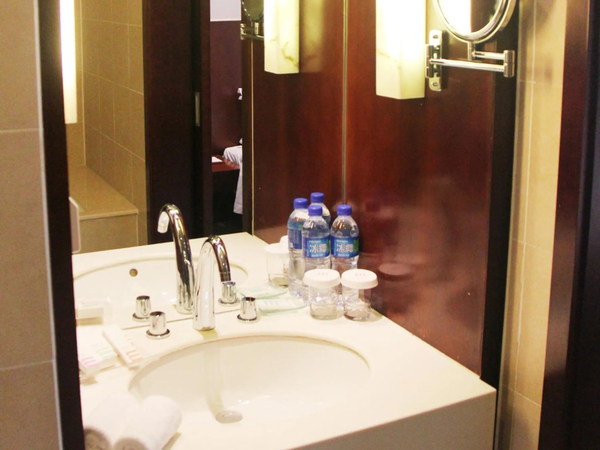 Bathroom in Mercure Wanshang Beijing