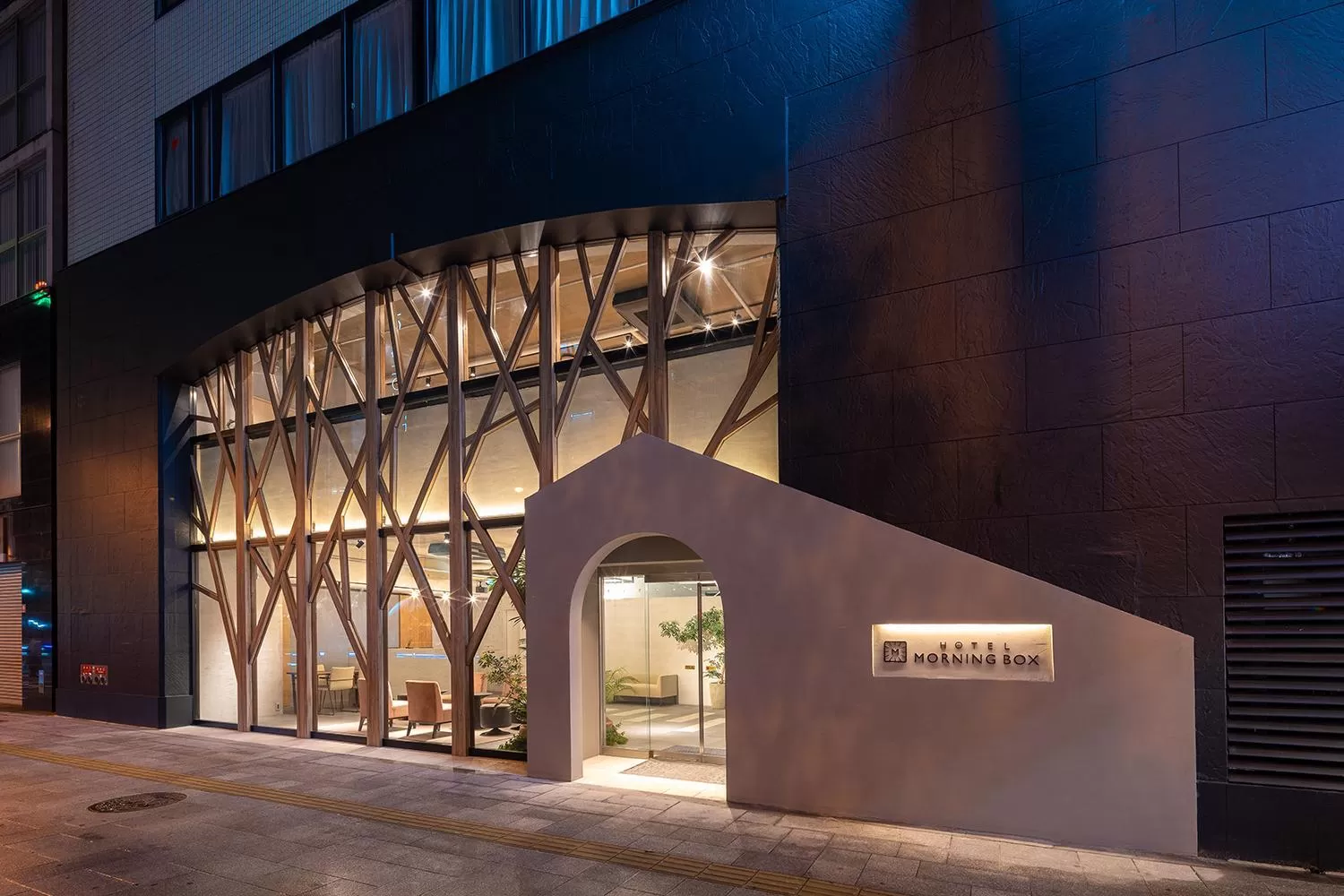 Facade/entrance in Hotel Morning Box Osaka Shinsaibashi