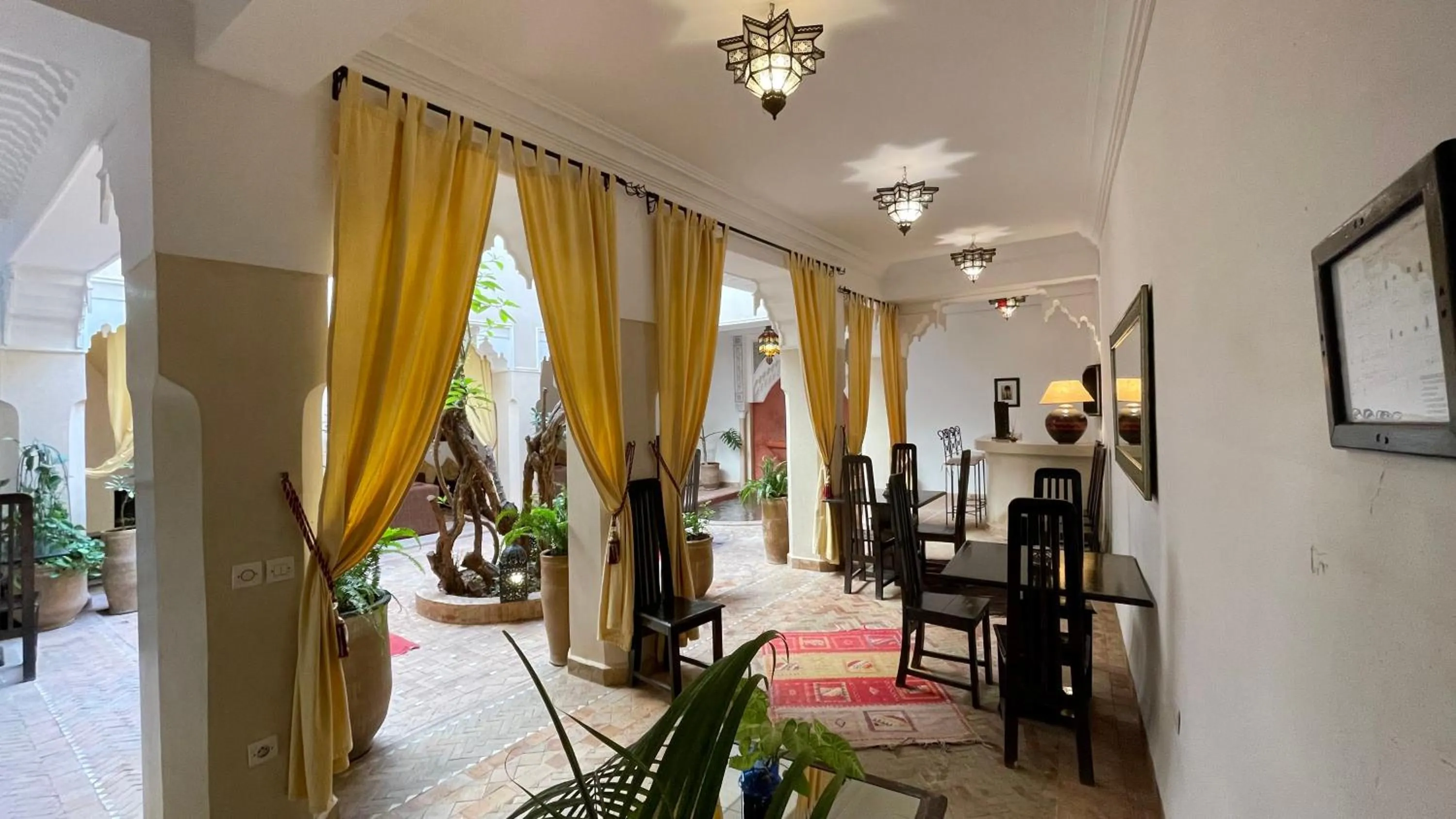 Lounge or bar in Riad Dar Foundouk and Spa