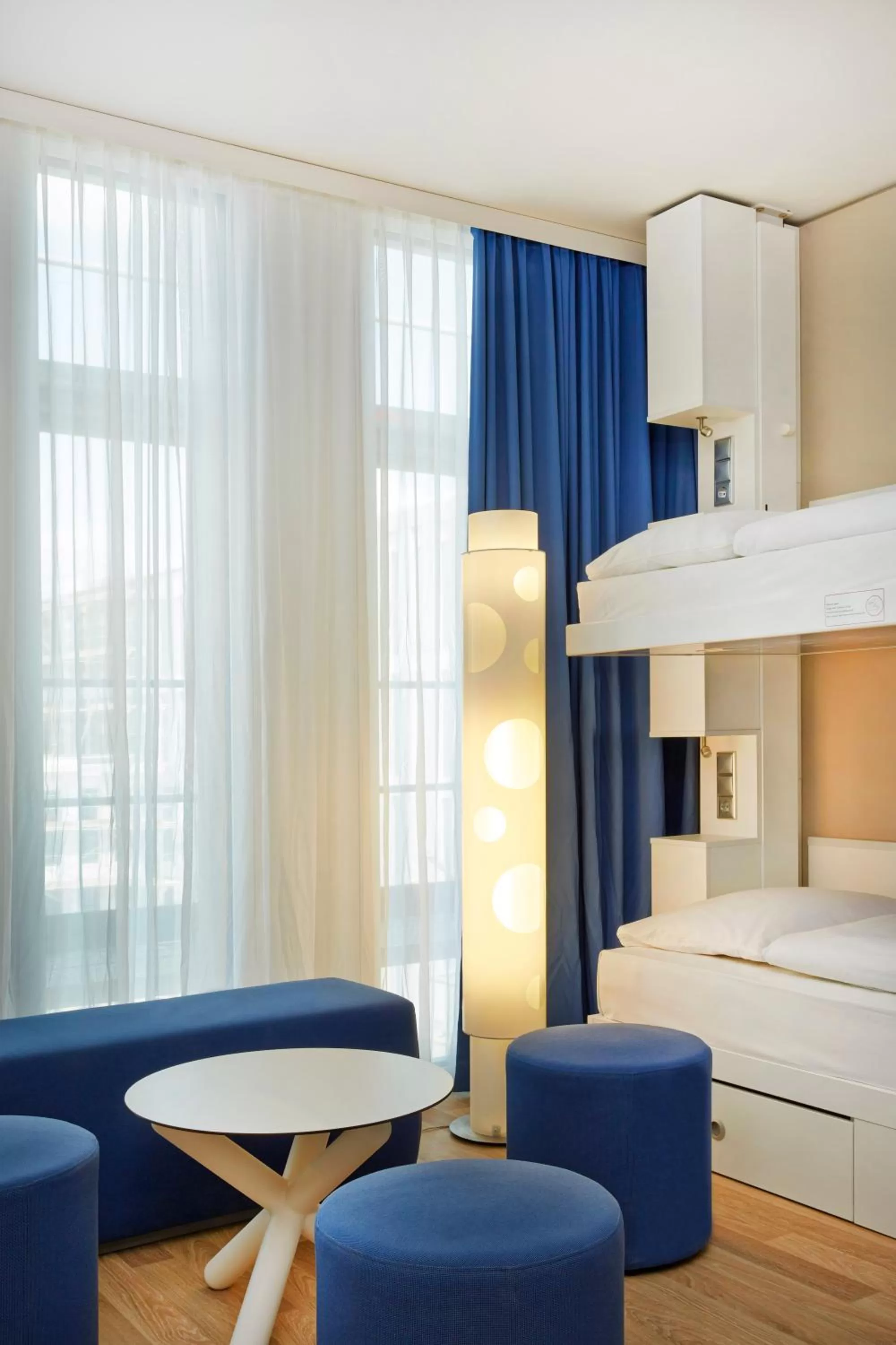 Photo of the whole room, Bed in H2 Hotel München Messe