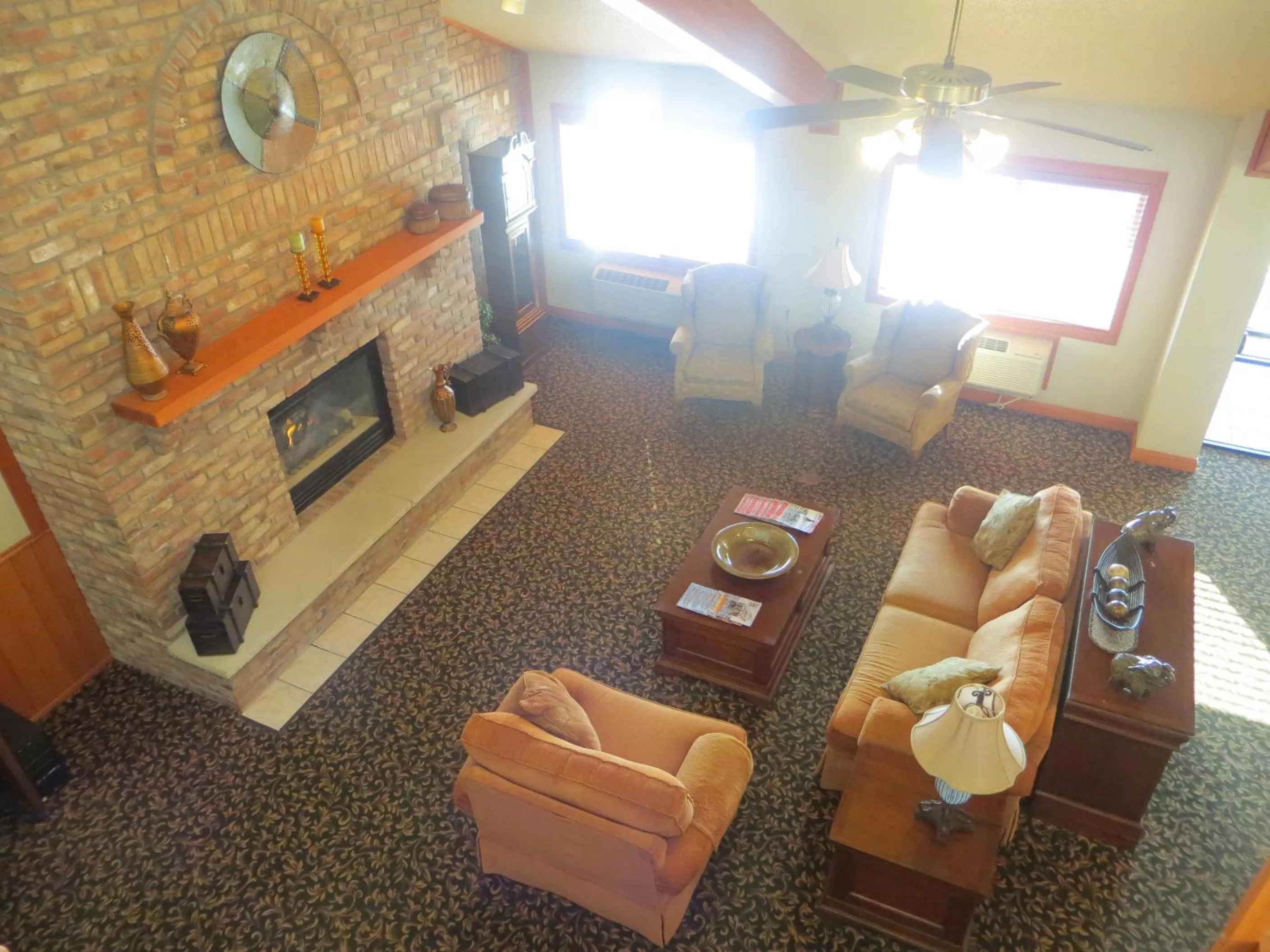 Lobby or reception in AmericInn by Wyndham Manitowoc