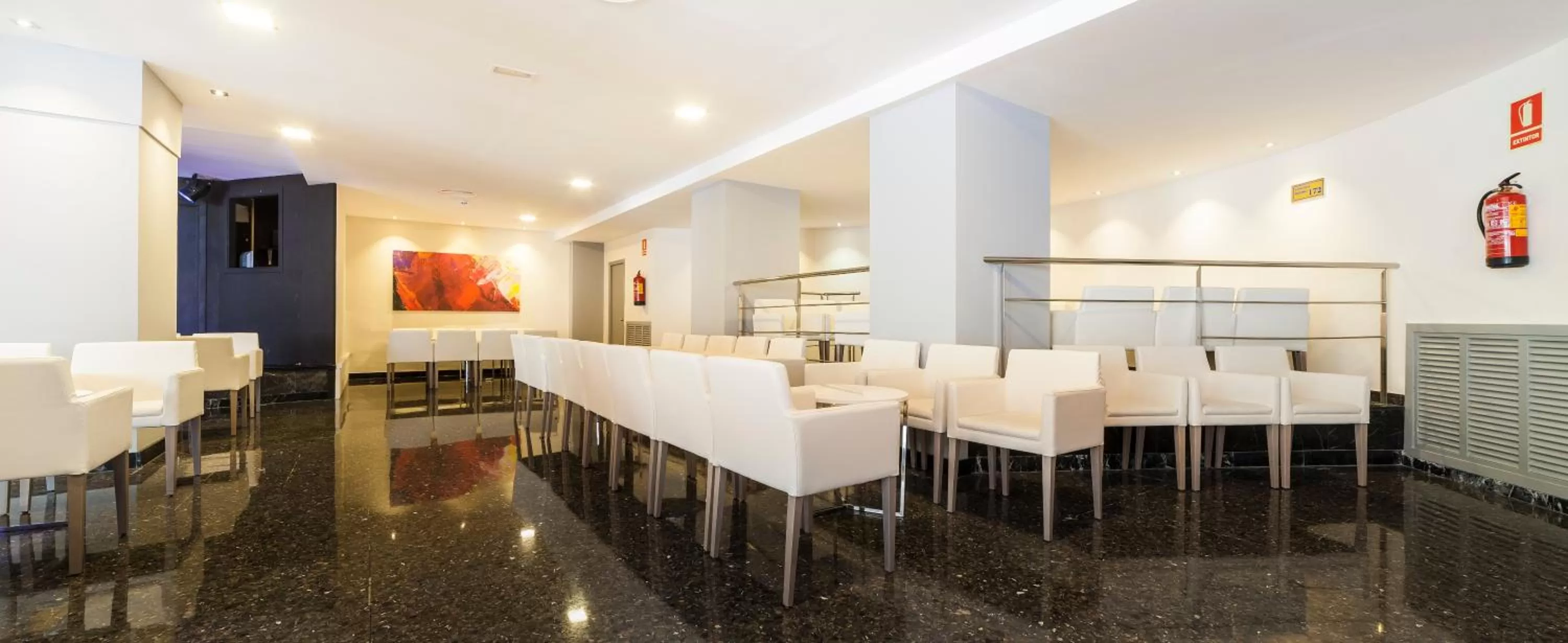 Lounge or bar in Globales Palmanova