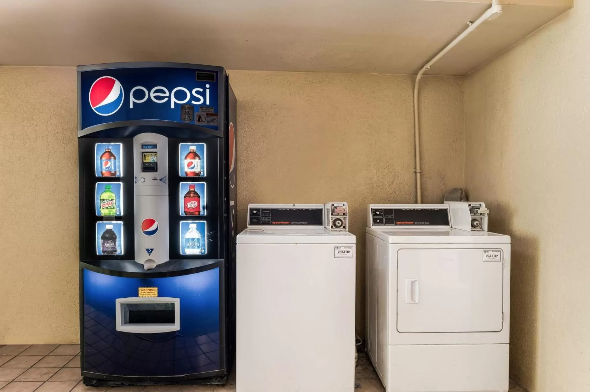 laundry in Red Roof Inn Birmingham South