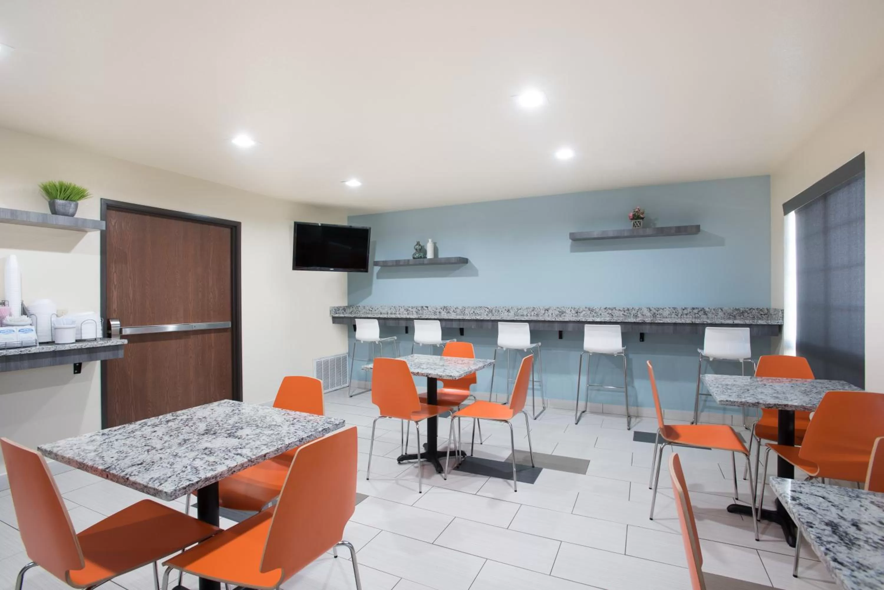 Kitchen or kitchenette in Super 8 by Wyndham Claremore OK