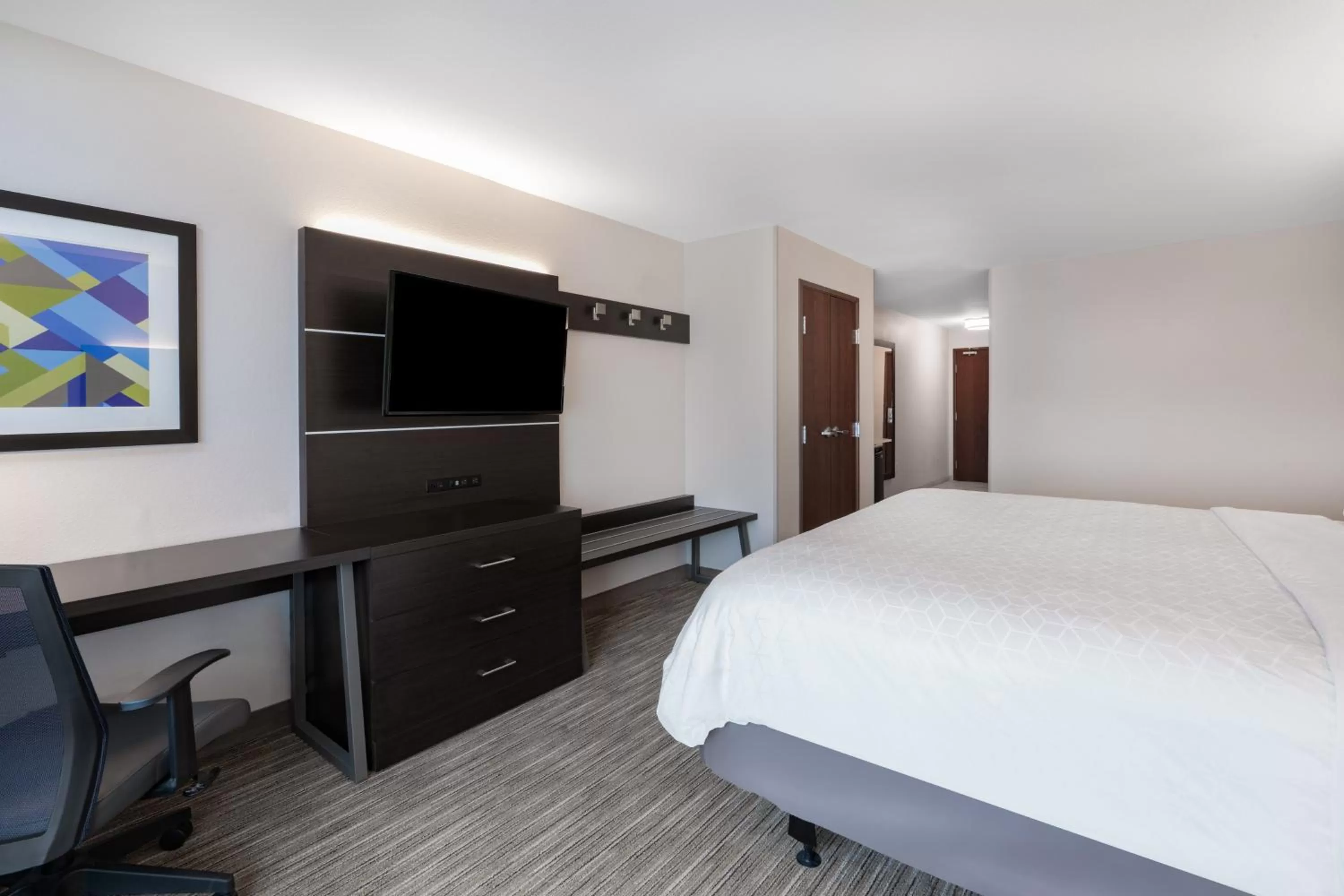 Photo of the whole room, Bed in Holiday Inn Express & Suites Trinidad by IHG