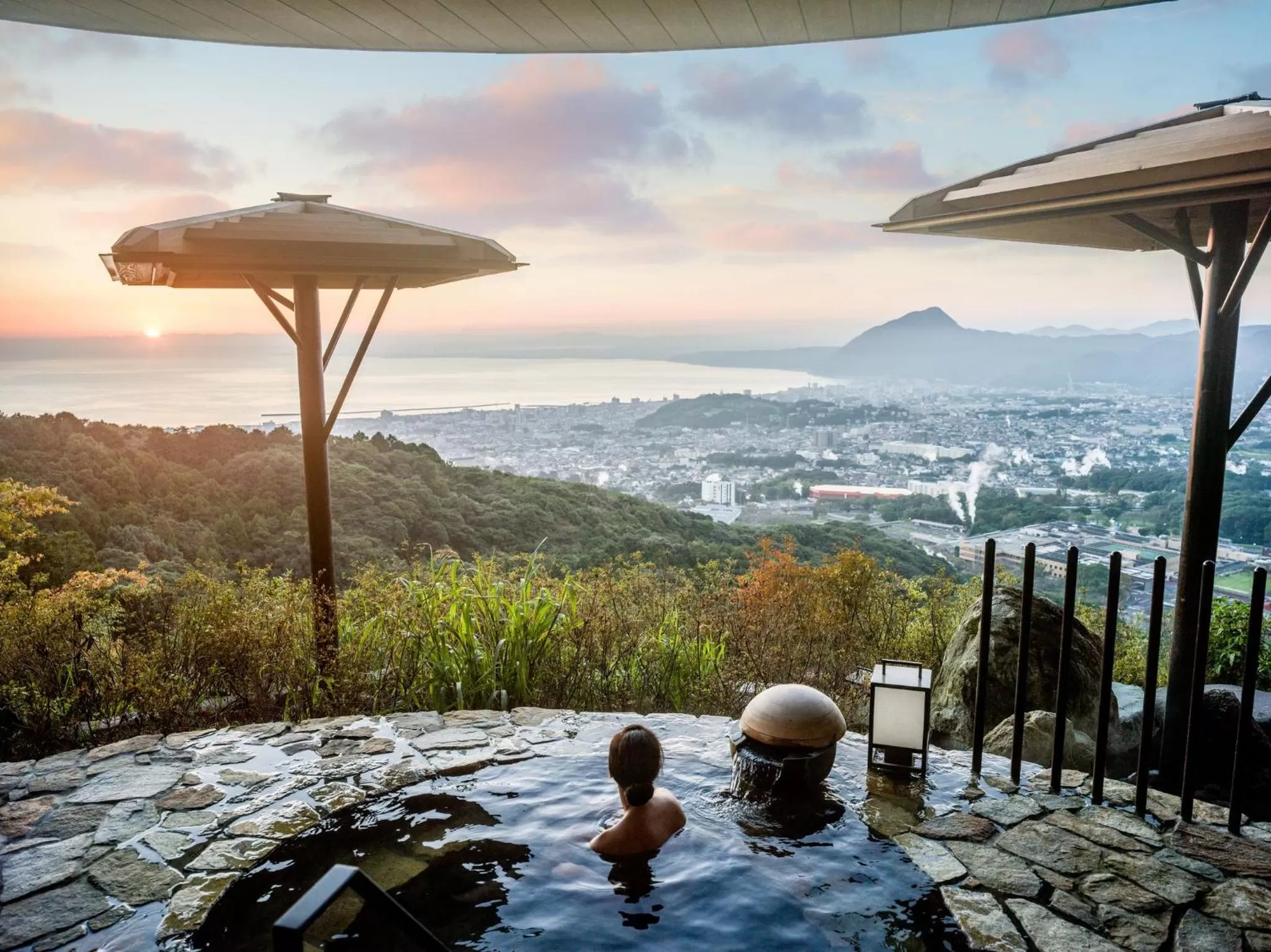 Lobby or reception in ANA InterContinental Beppu Resort & Spa by IHG