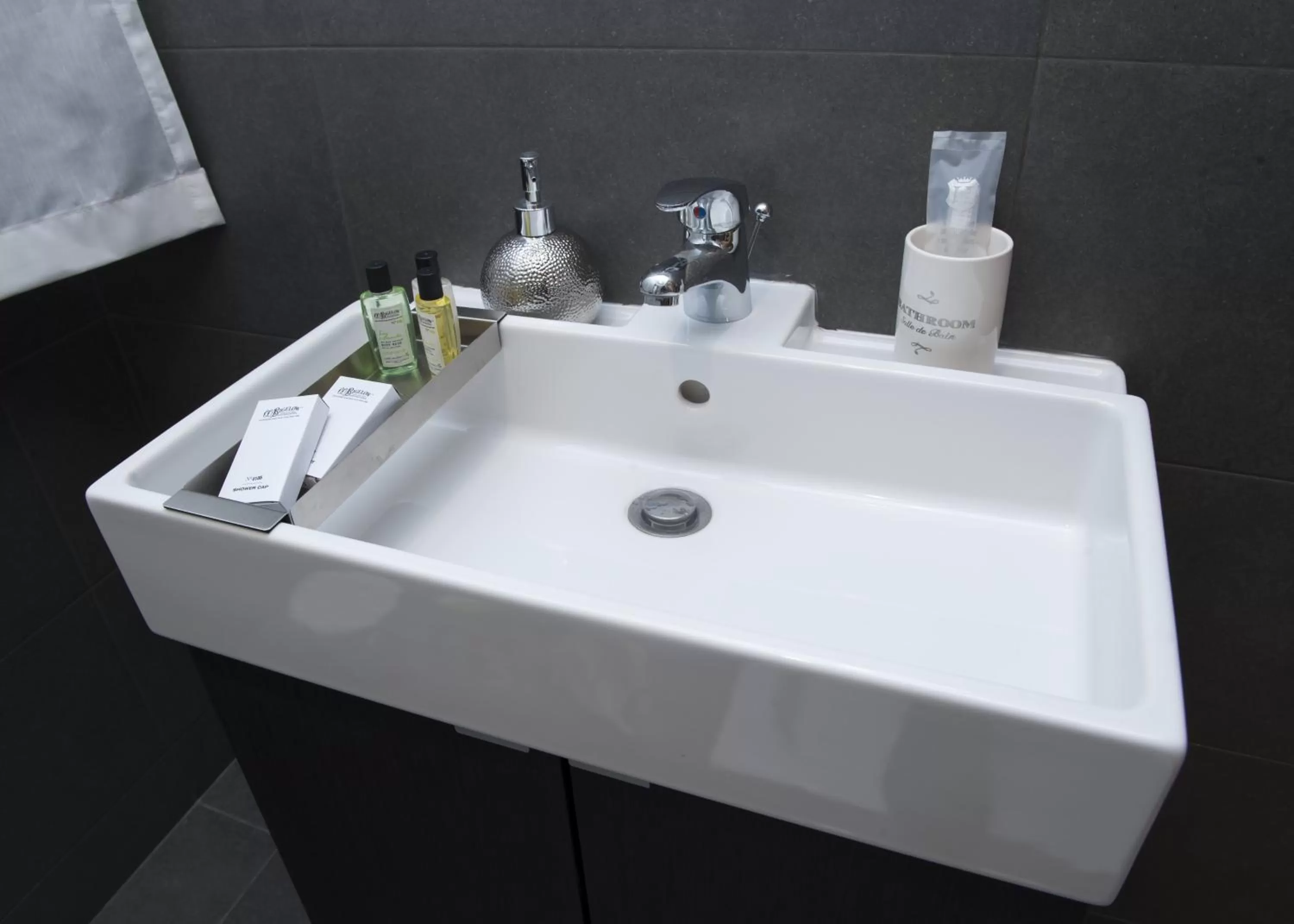 Bathroom in Nobilcasa Suites