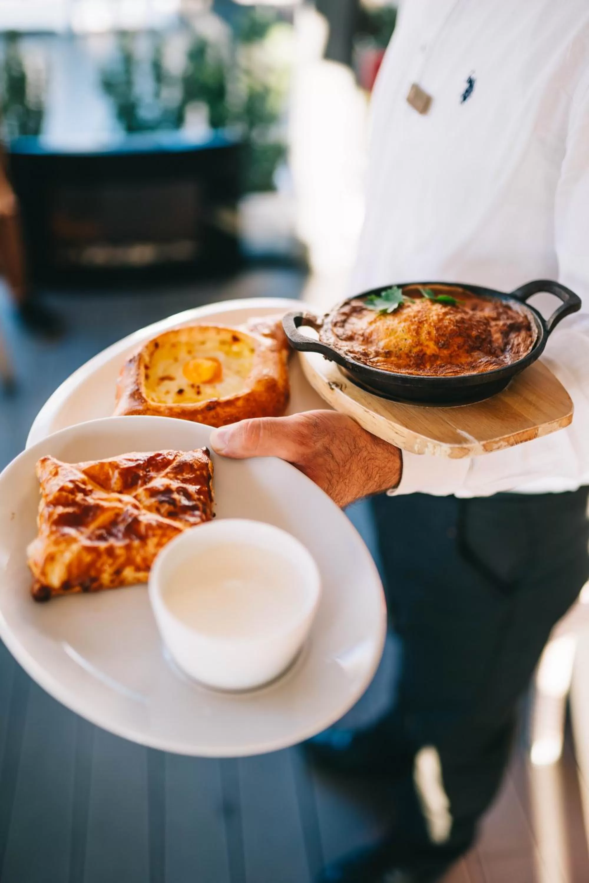 Restaurant/places to eat in Hotel Zeta