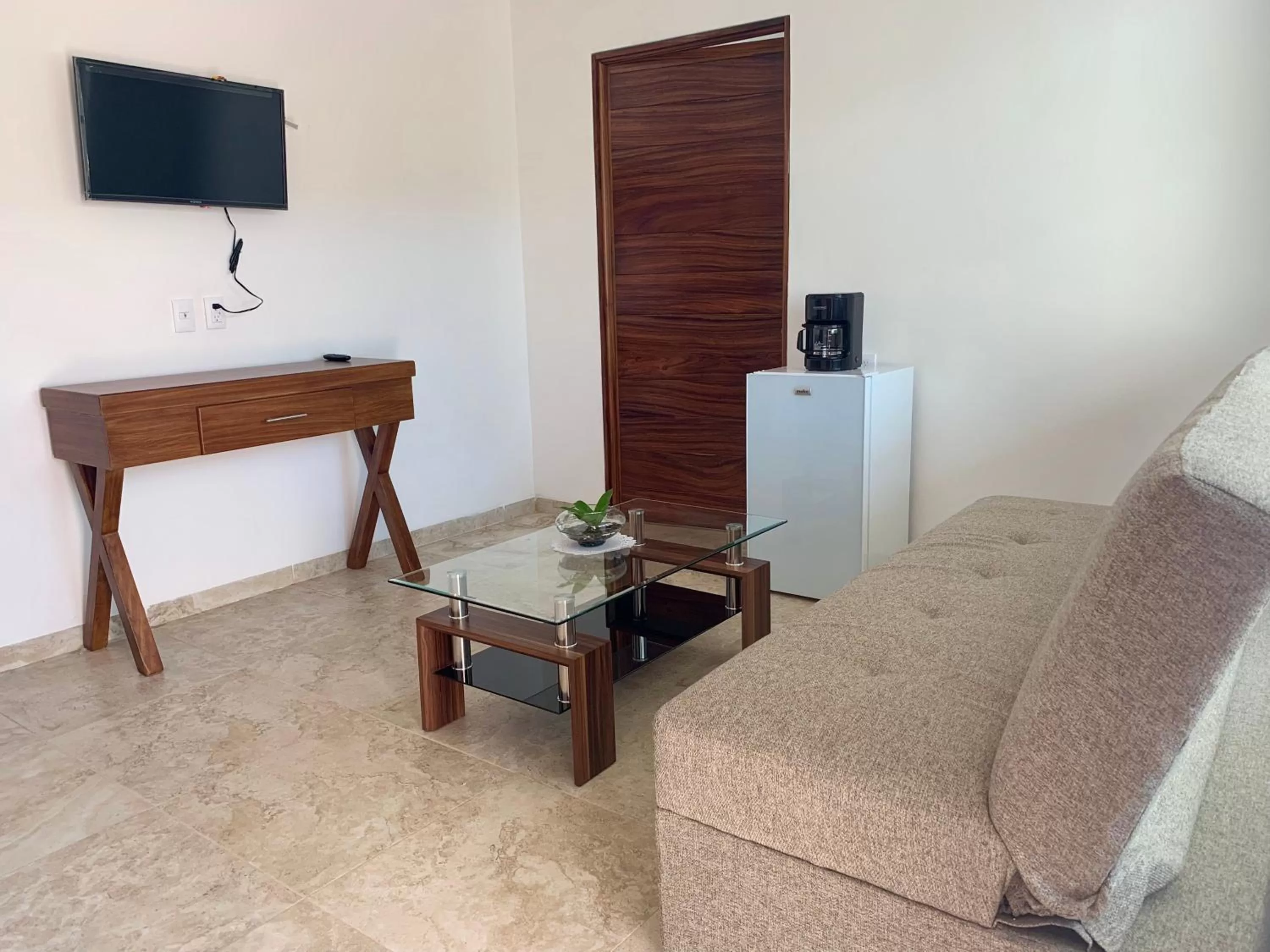 TV and multimedia in Solez Zihuatanejo