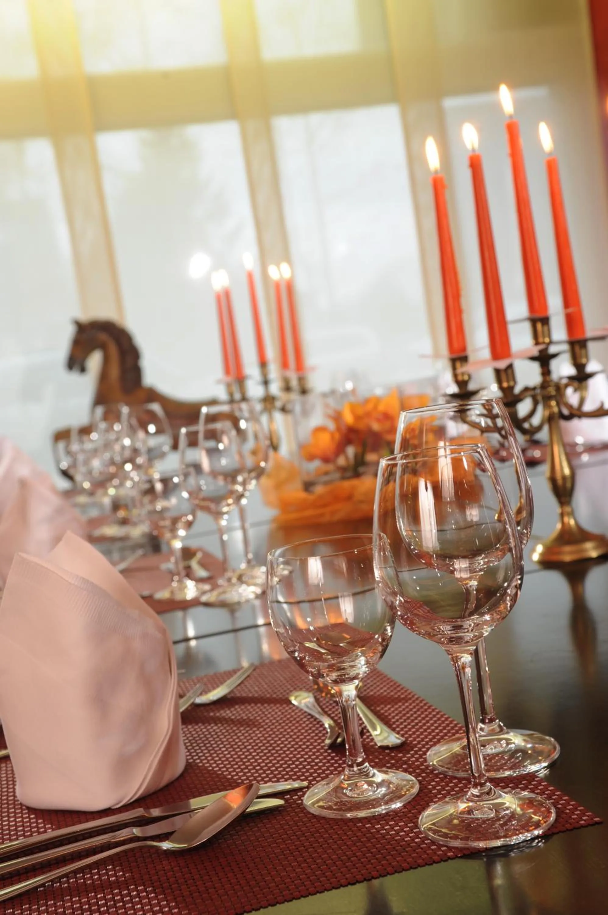 Restaurant/places to eat in Air Hotel Wartburg