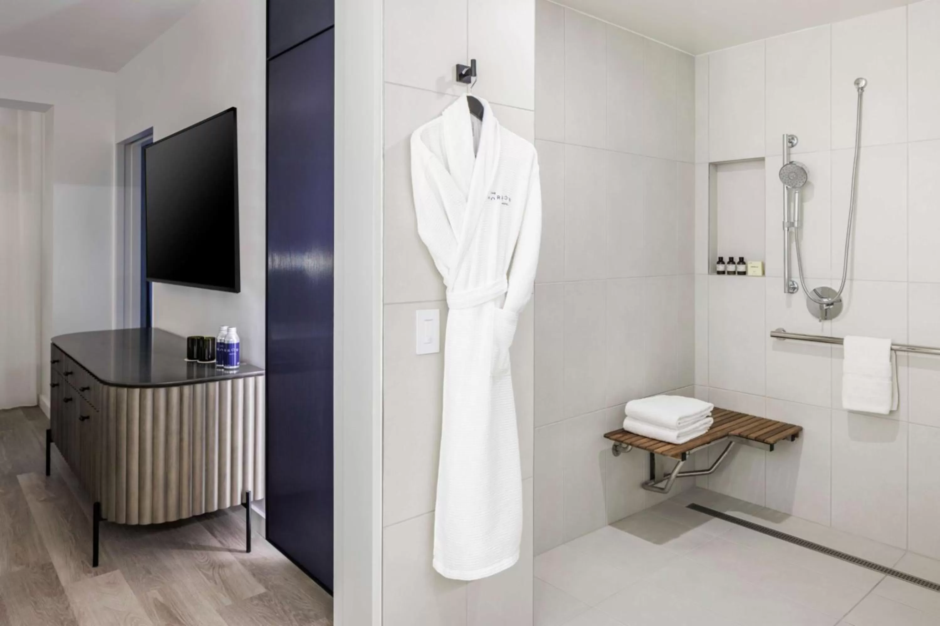 Bathroom in The Morrow Washington Dc, Curio Collection By Hilton