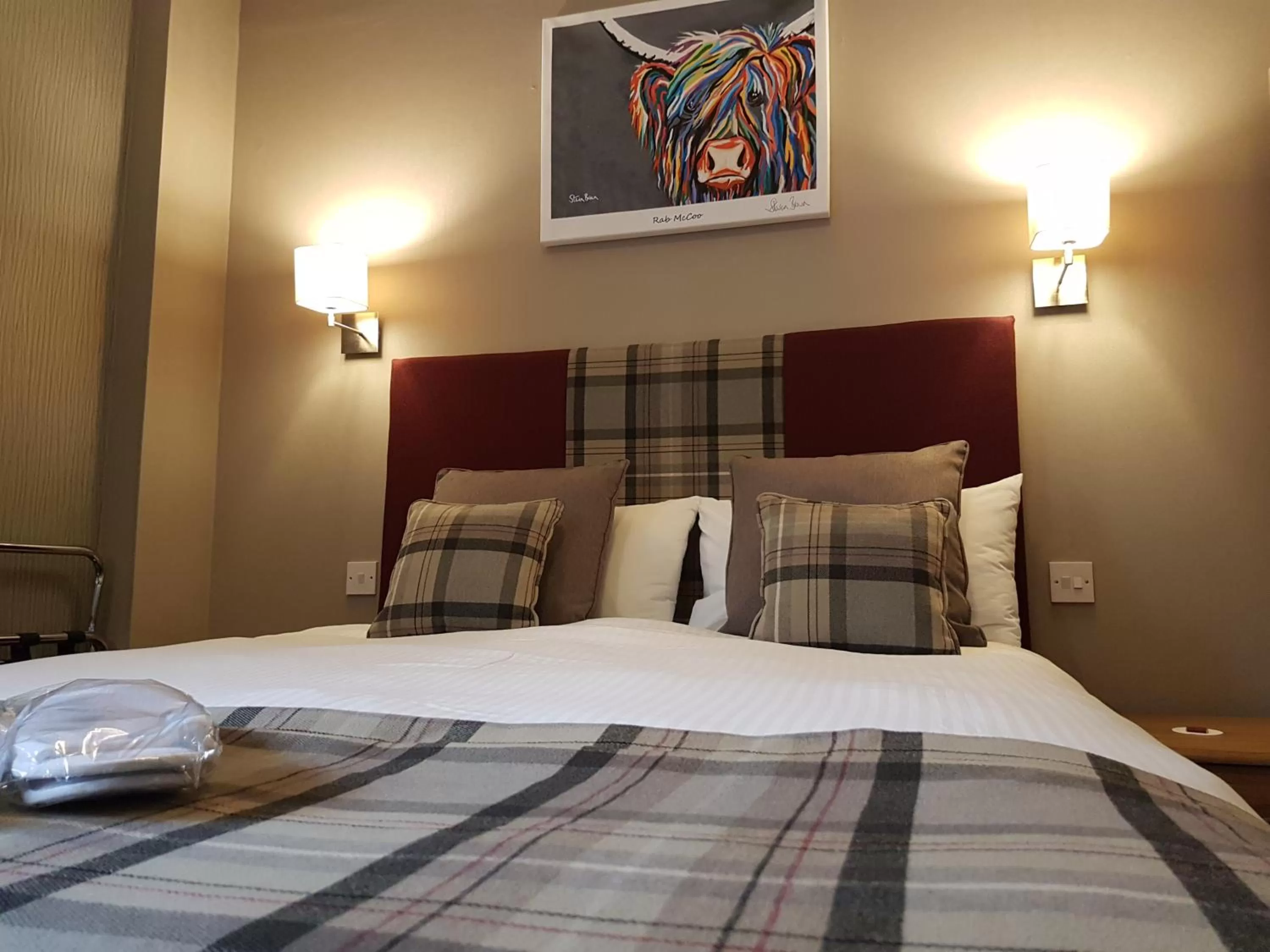 Bed in The Fairburn Hotel