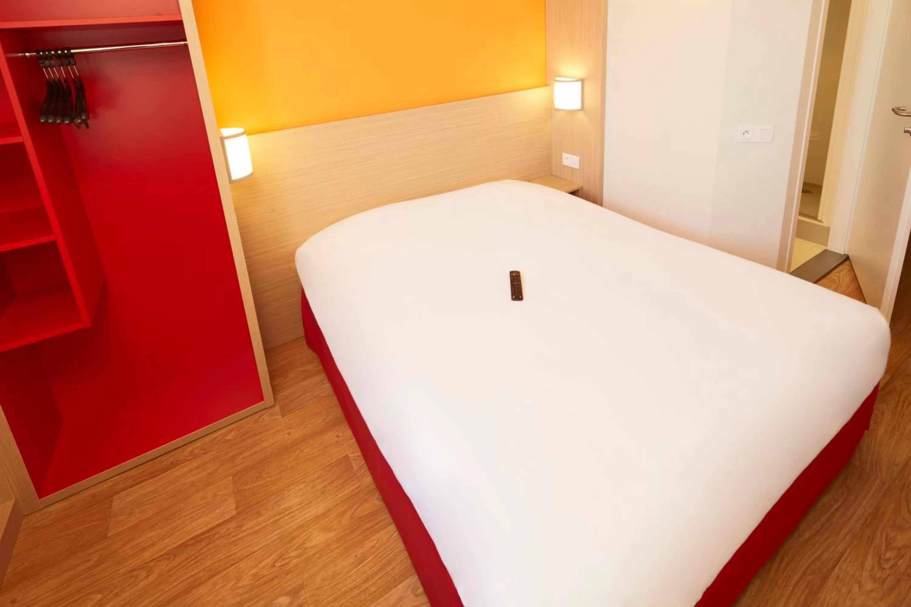 Bed in Premiere Classe Valence Nord - Saint Marcel Les Valence