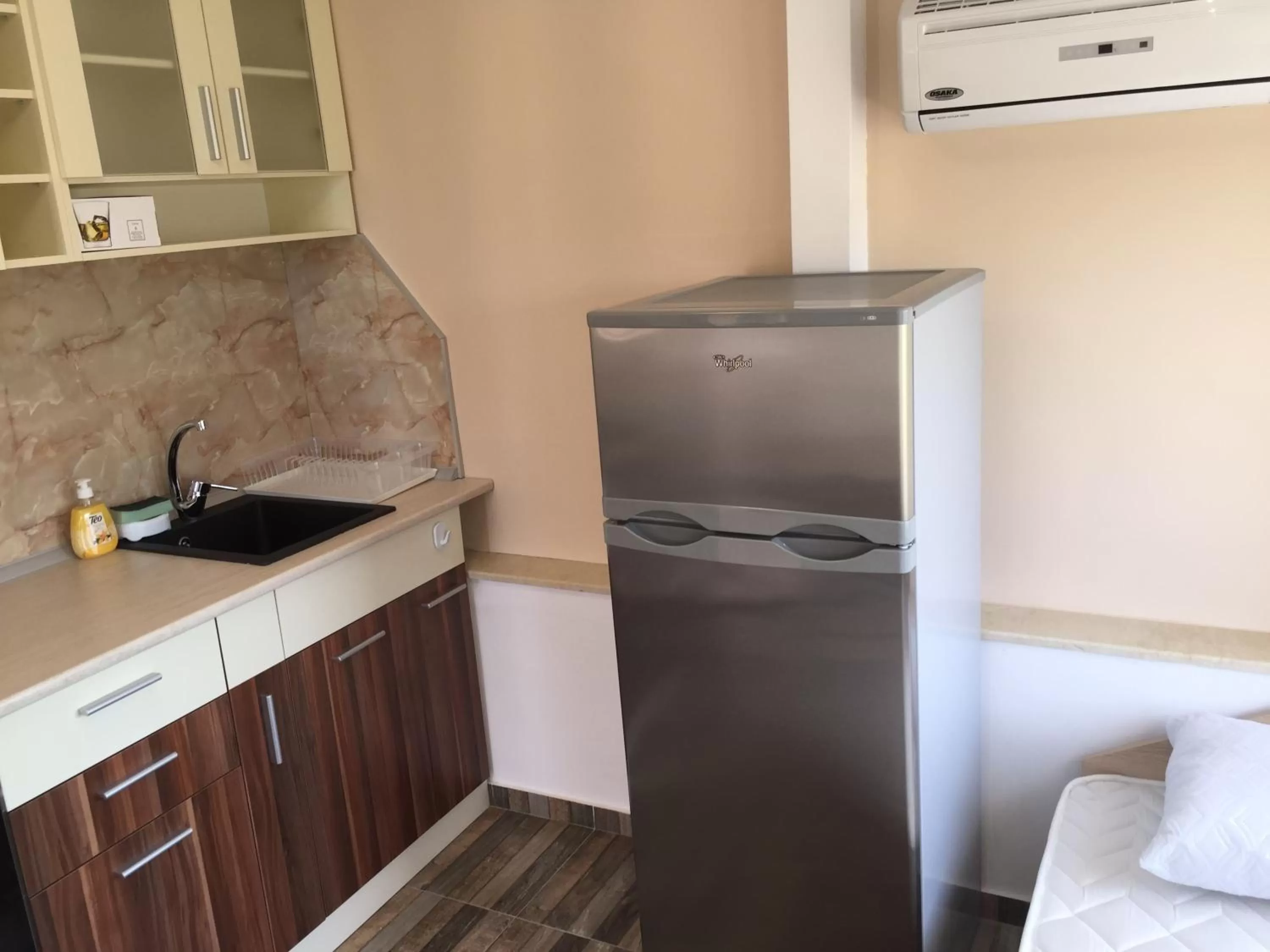 Kitchen/Kitchenette in Family Hotel Malibu