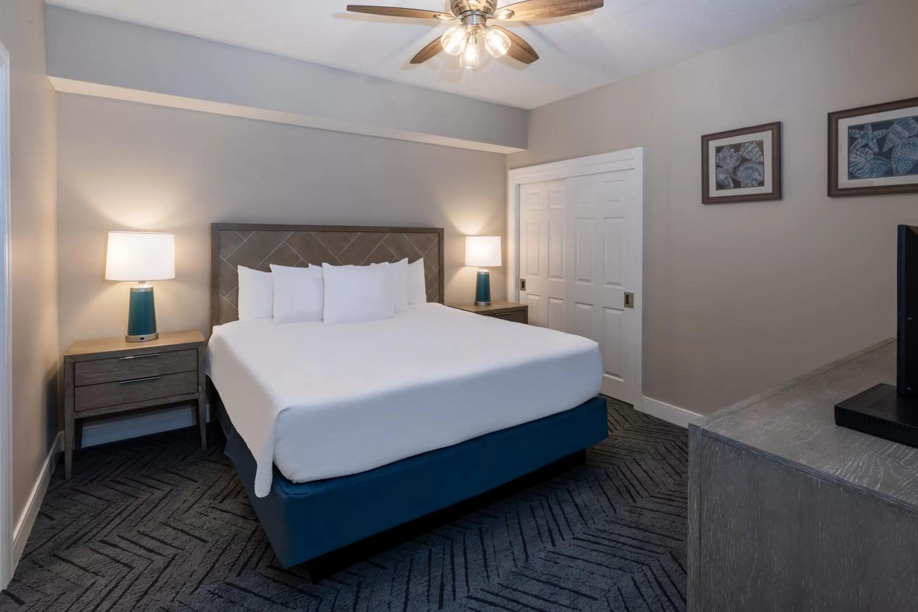 Bed in Escapes! To The Shores Orange Beach, A Ramada by Wyndham