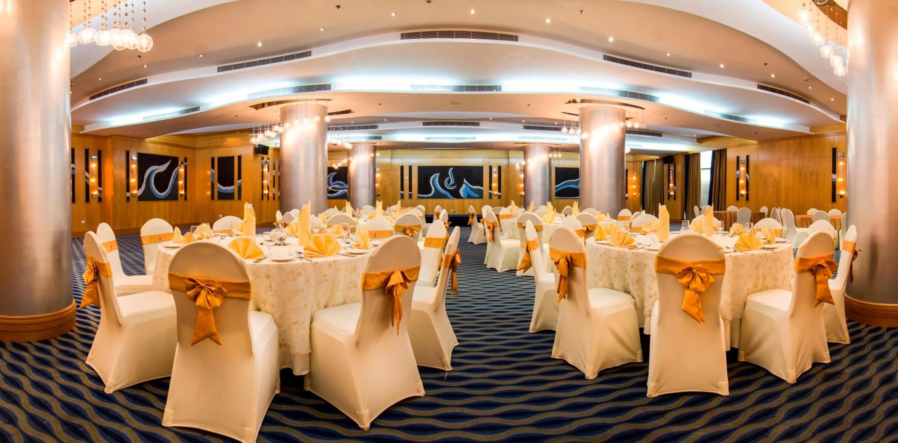 Banquet/Function facilities in City Seasons Hotel & Suites Muscat