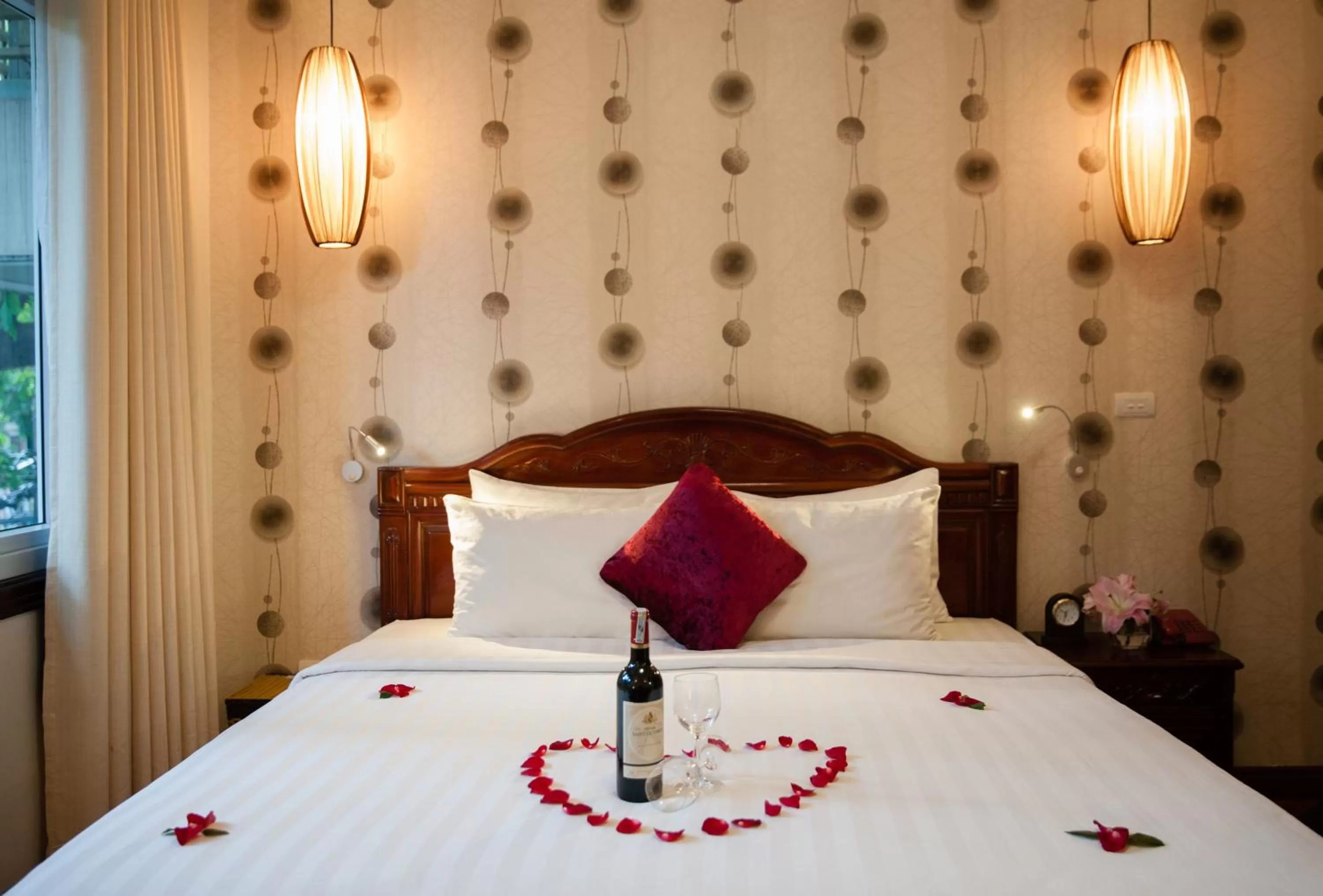 Photo of the whole room, Bed in Hanoi Golden Moon Hotel & Travel