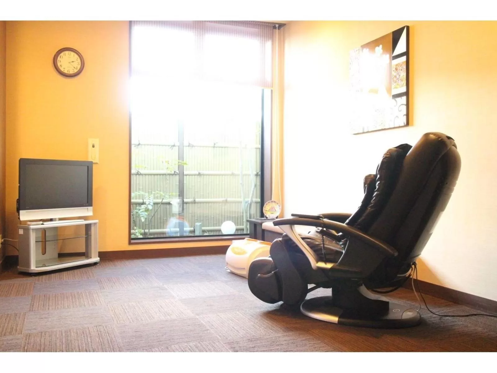 Communal lounge/ TV room in Hotel Route-Inn Ena