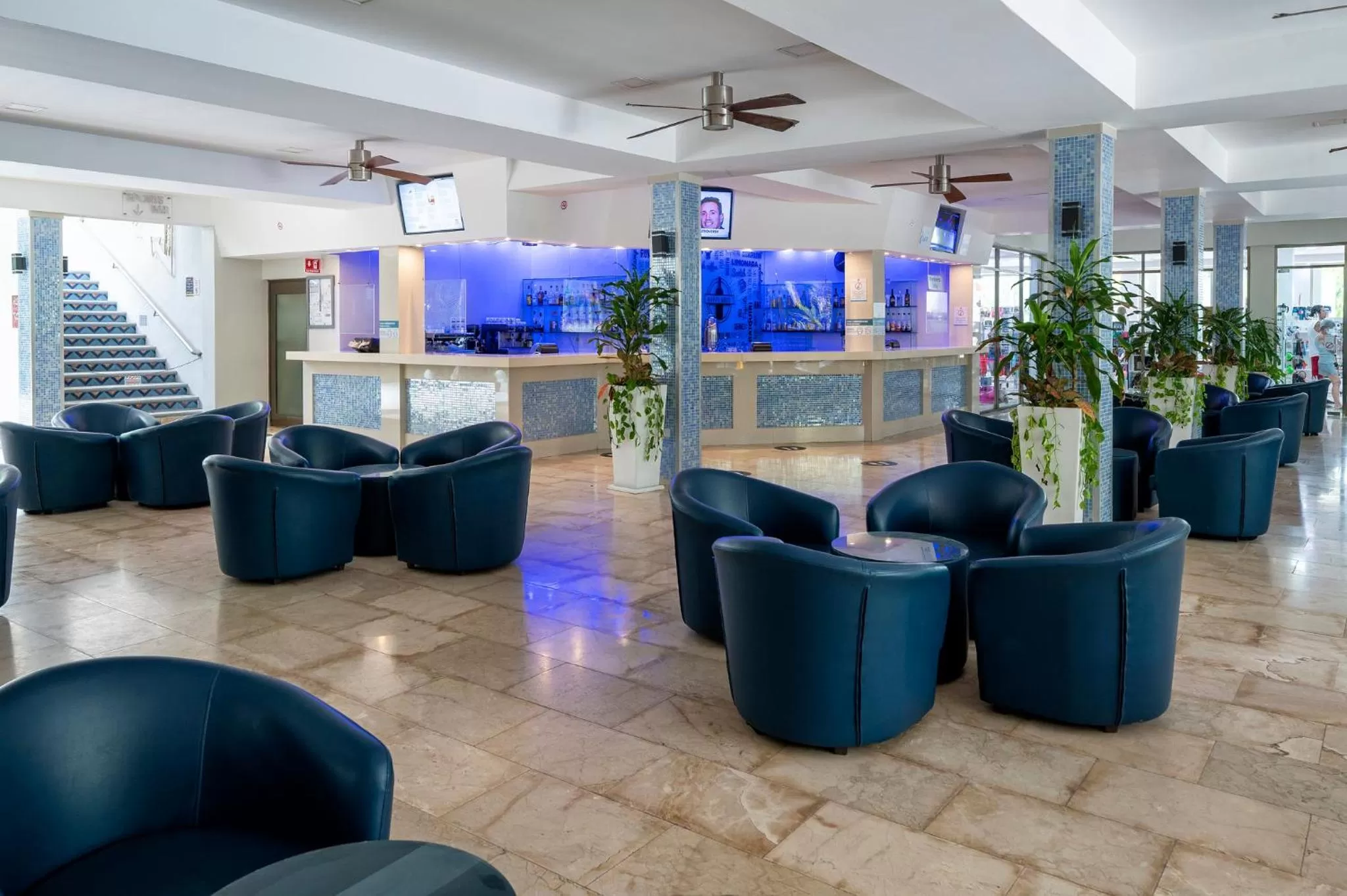 Lounge or bar in Viva Maya by Wyndham, A Trademark All Inclusive Resort