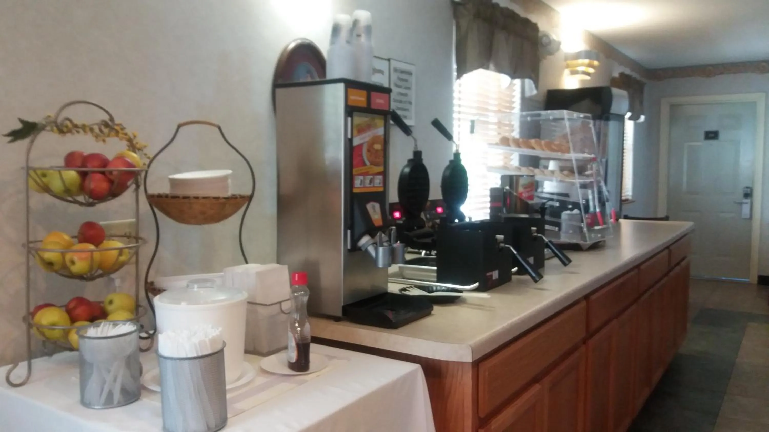 Continental breakfast in Inn at Cemetery Hill