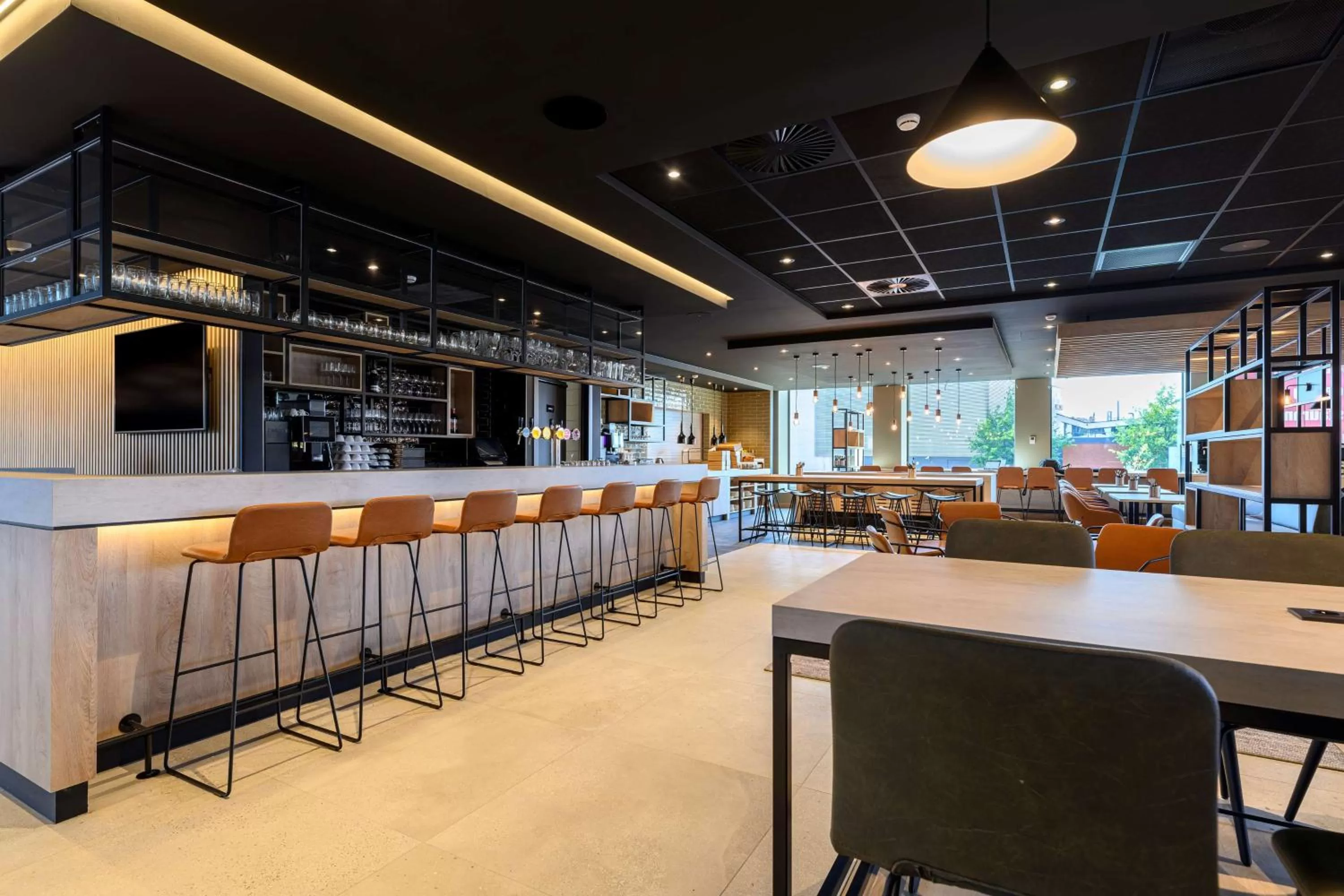 Lounge or bar in Radisson Hotel Antwerp Berchem