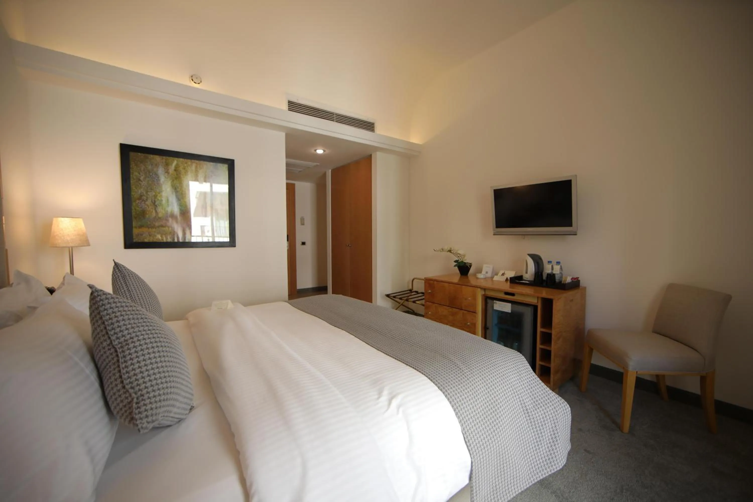 Bedroom, Bed in Riviera Hotel and Beach Lounge, Beirut