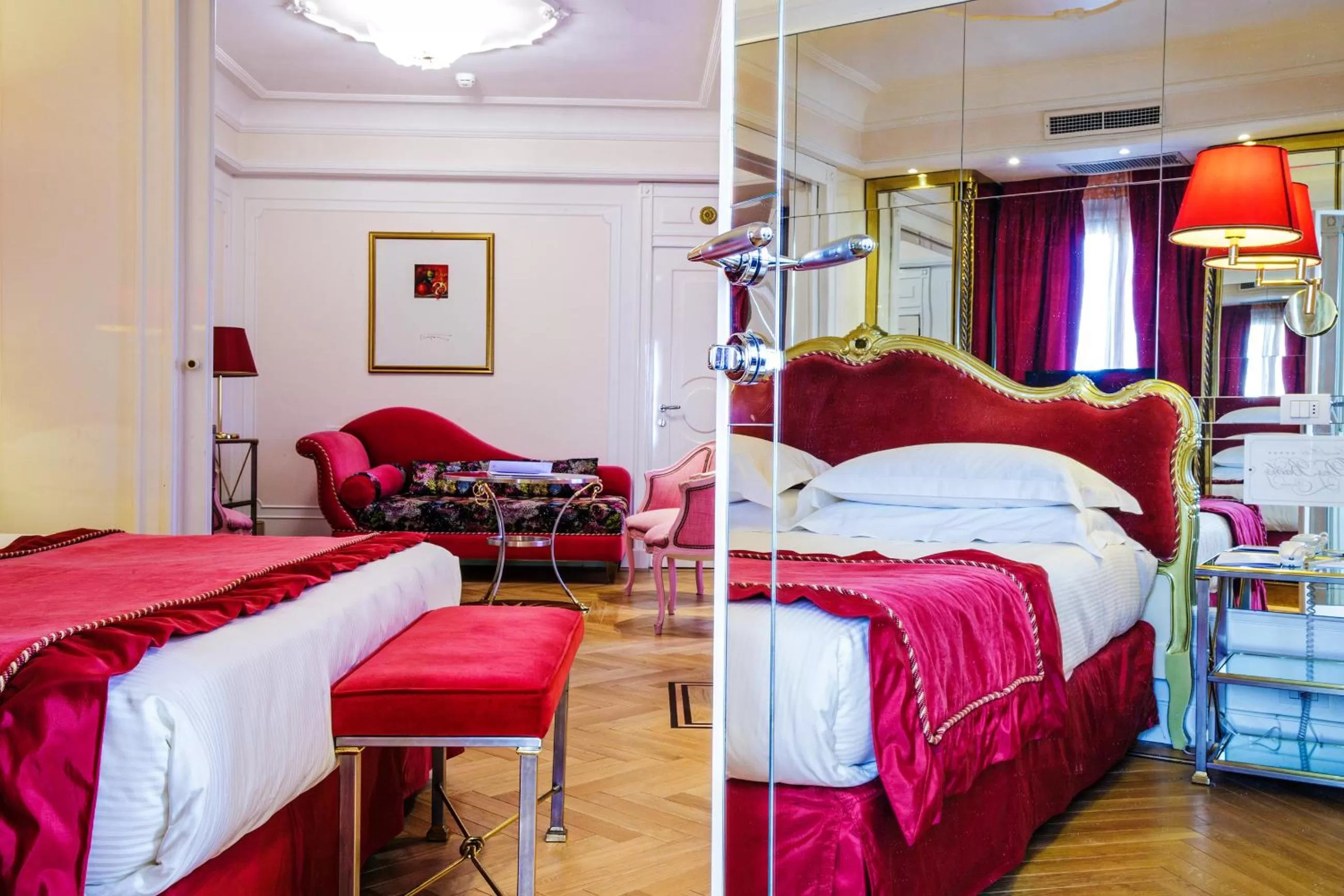 Living room, Bed in Grand Hotel Des Bains
