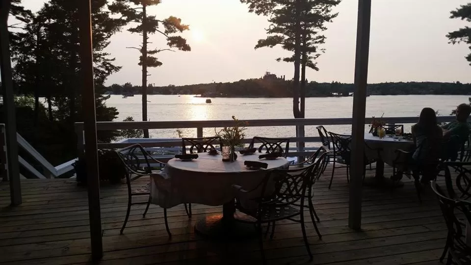 Restaurant/places to eat in Bonnie Castle Resort & Marina