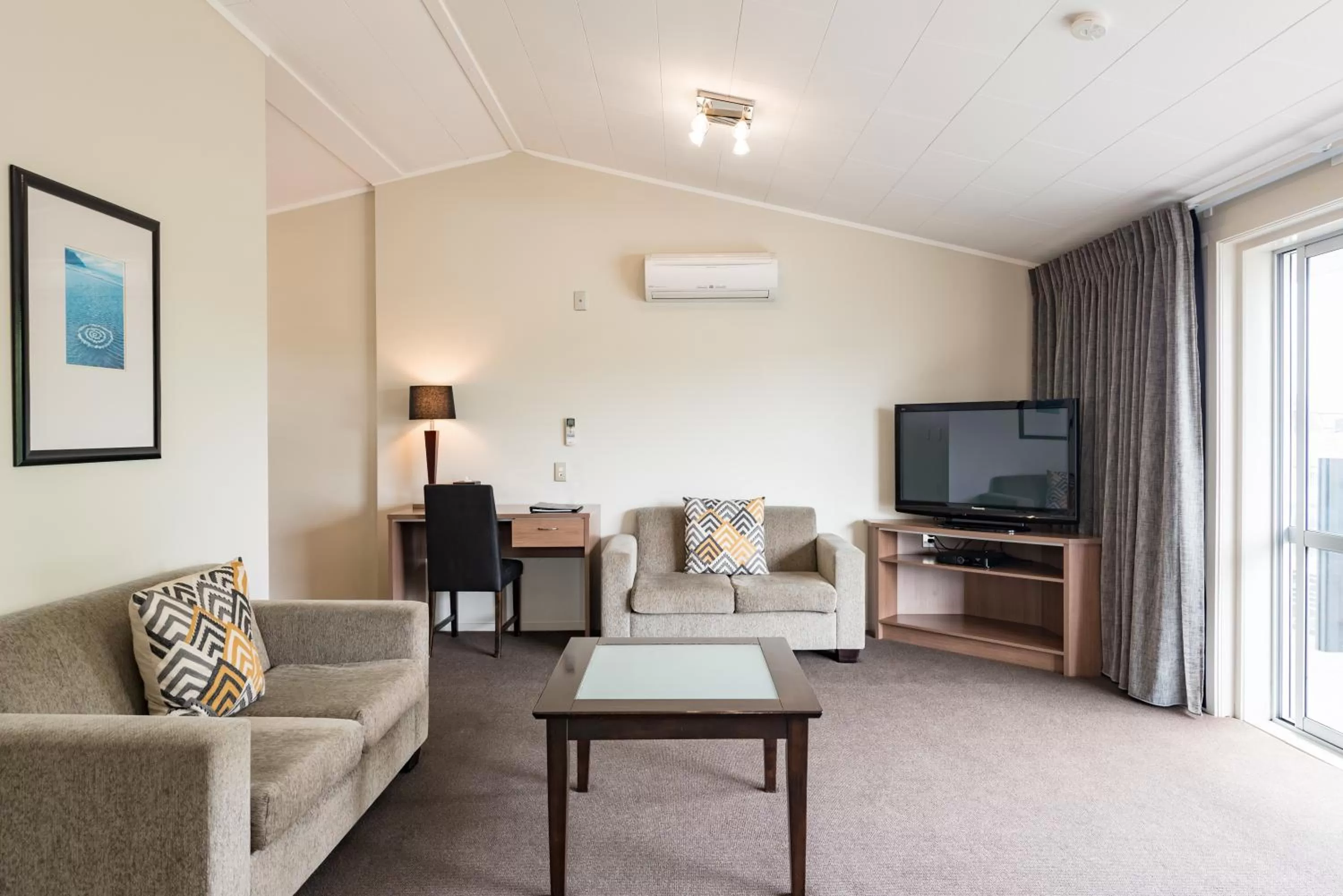 Two Bedroom Family Garden Room in Suncourt Hotel & Conference Centre
