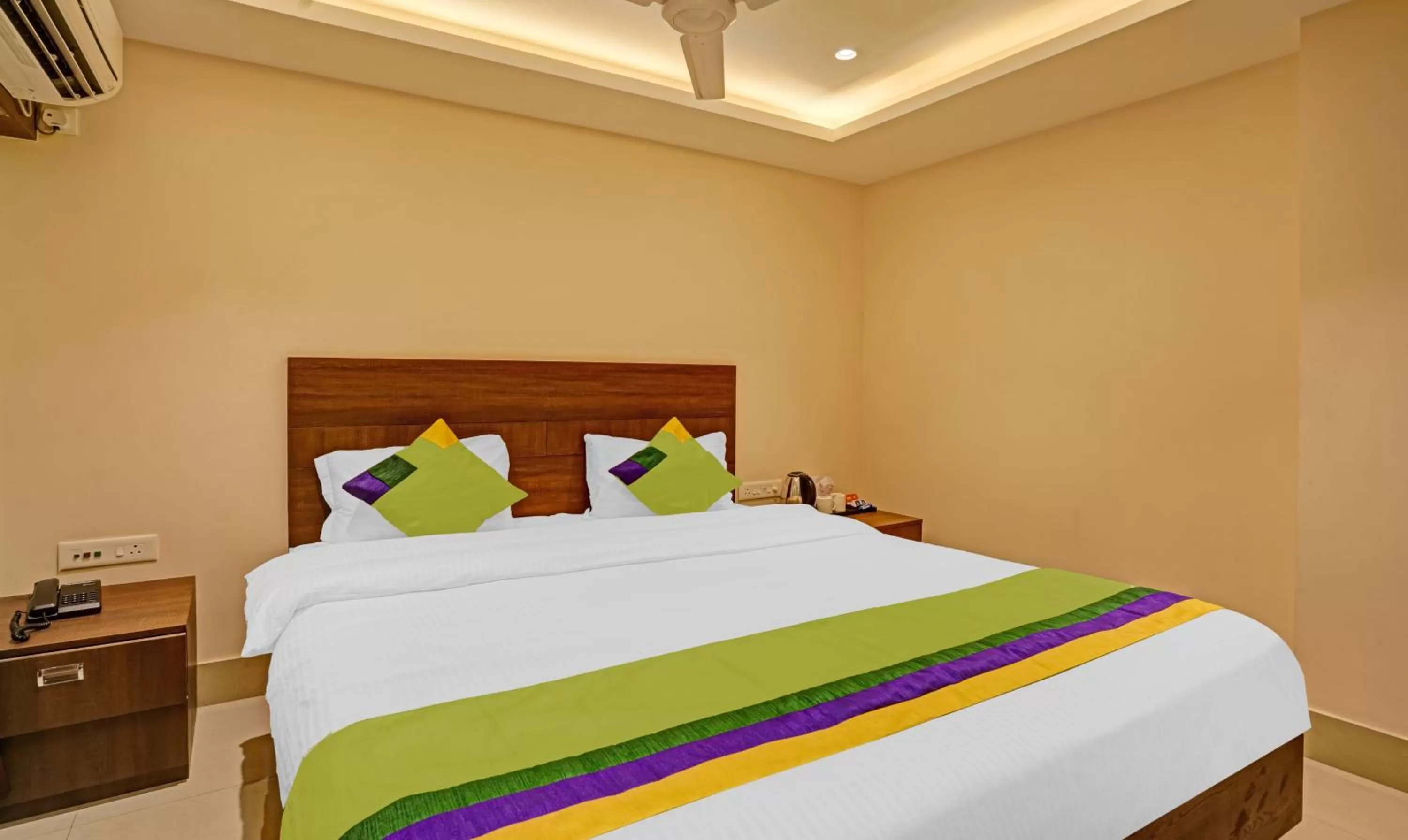 Bedroom, Bed in Treebo Indrapuri Hotel & Resort, Siliguri Junction