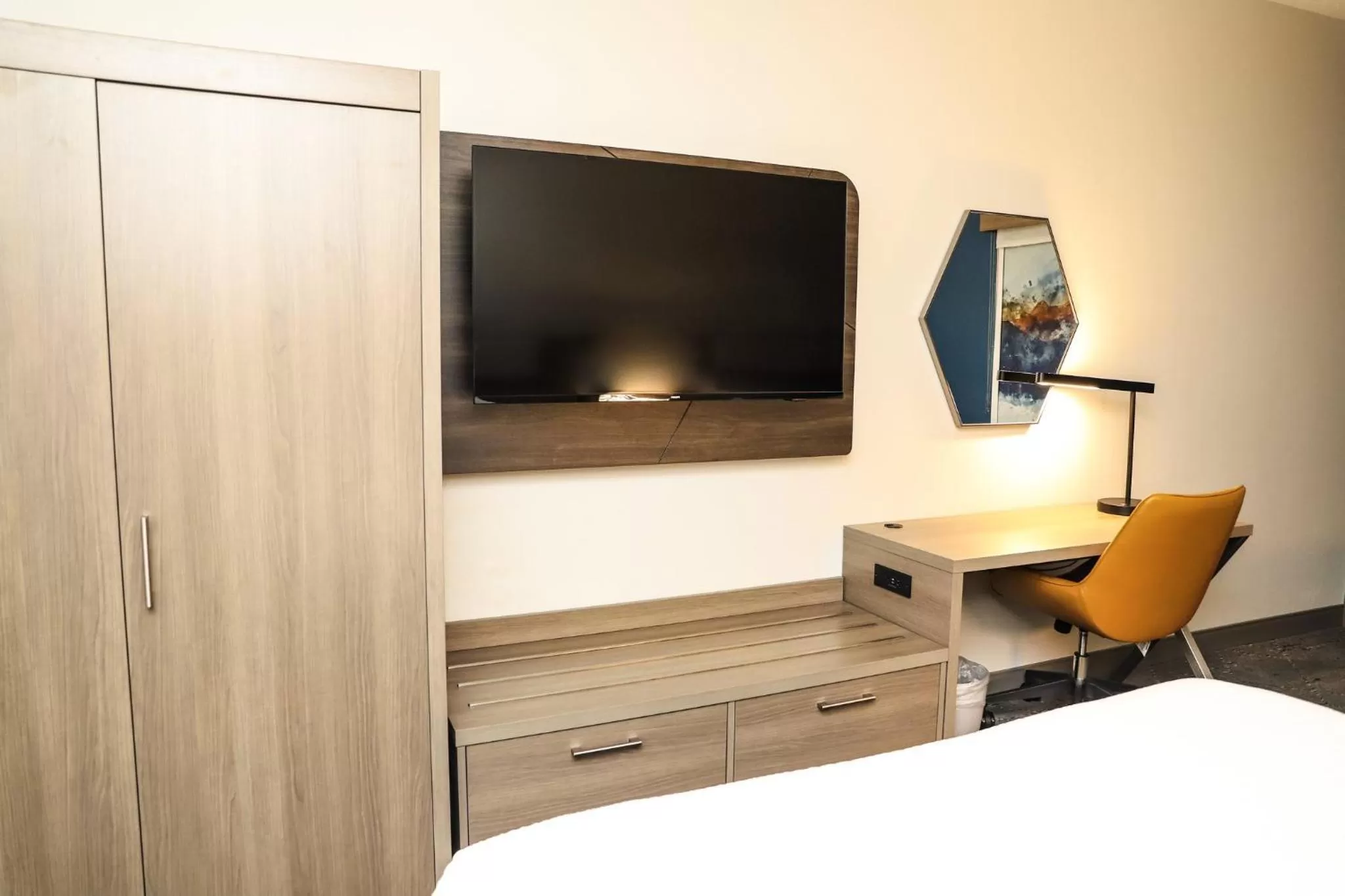 Bedroom, Bed in Holiday Inn Express & Suites Donegal by IHG