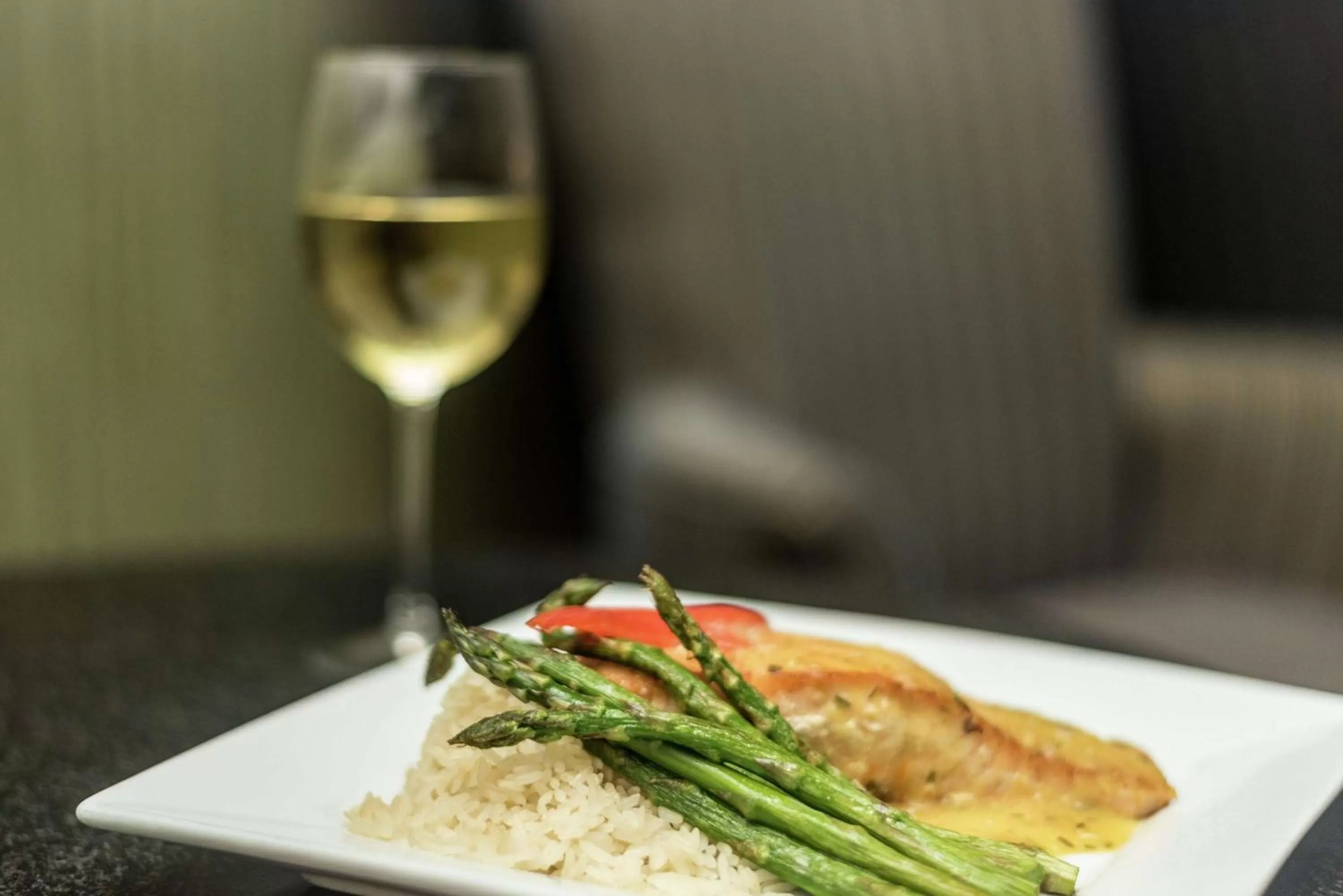 Lounge or bar in DoubleTree by Hilton Holland