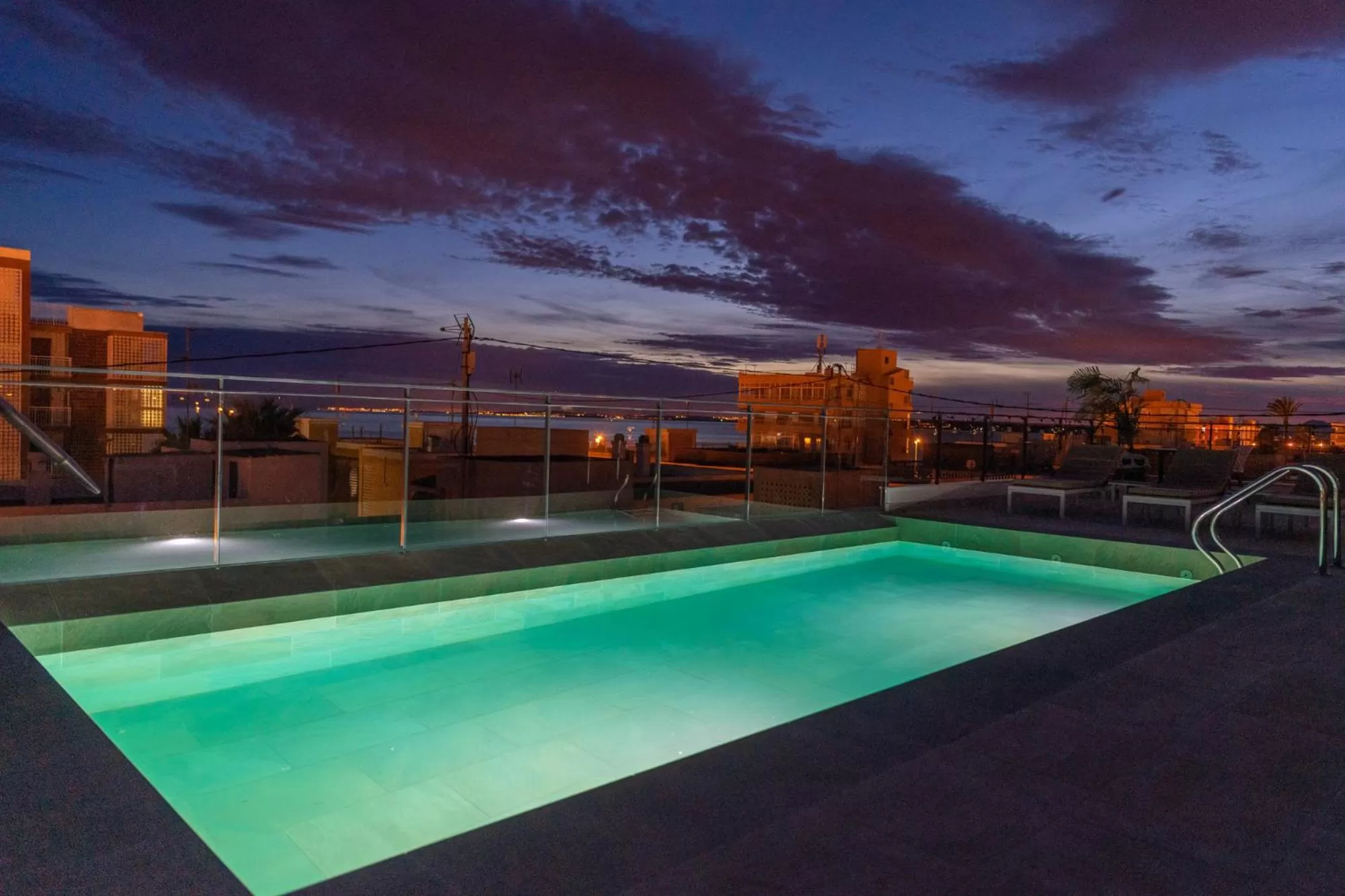Swimming pool in Santa Pola Apartments