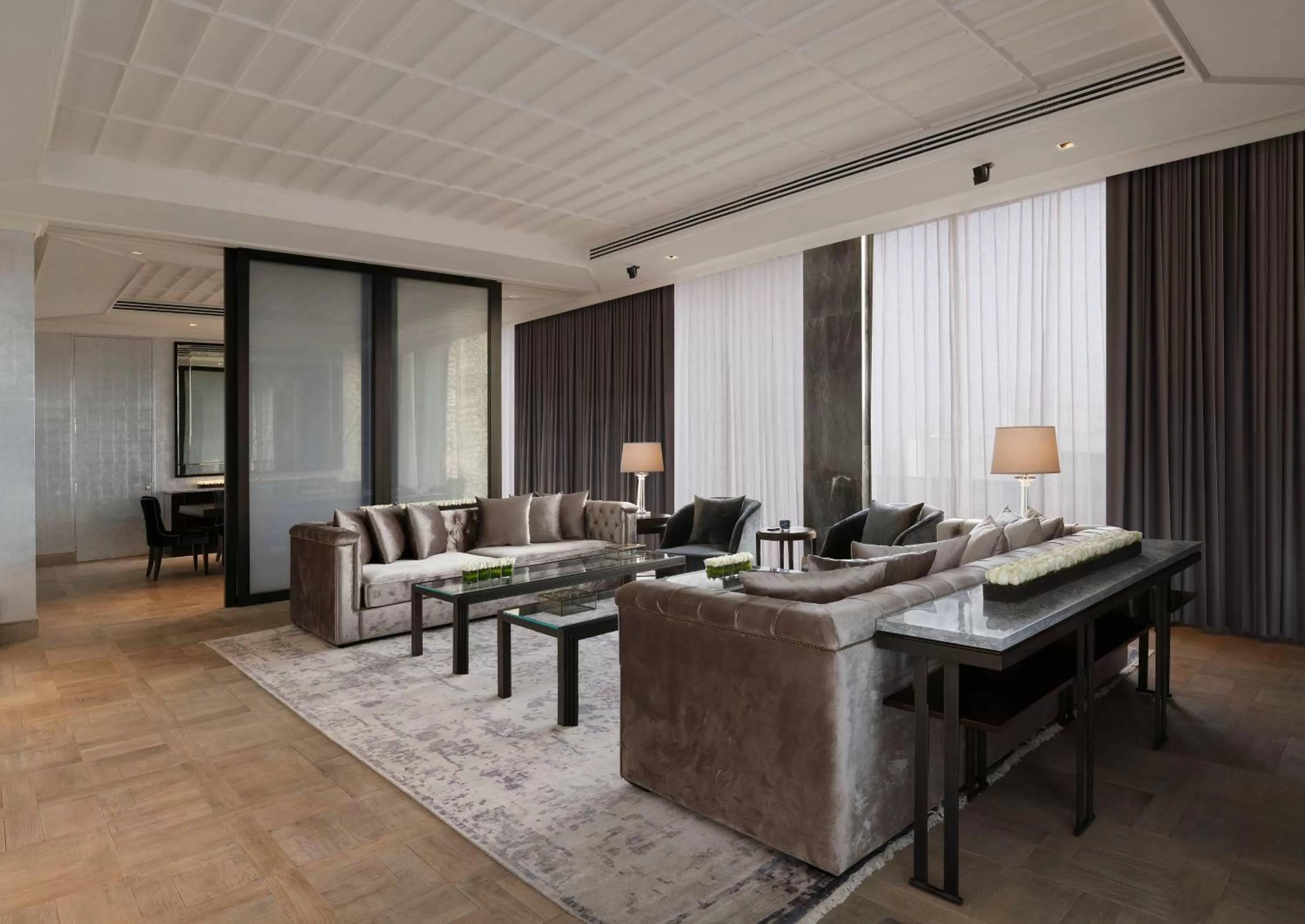 Living room in Roseate House New Delhi