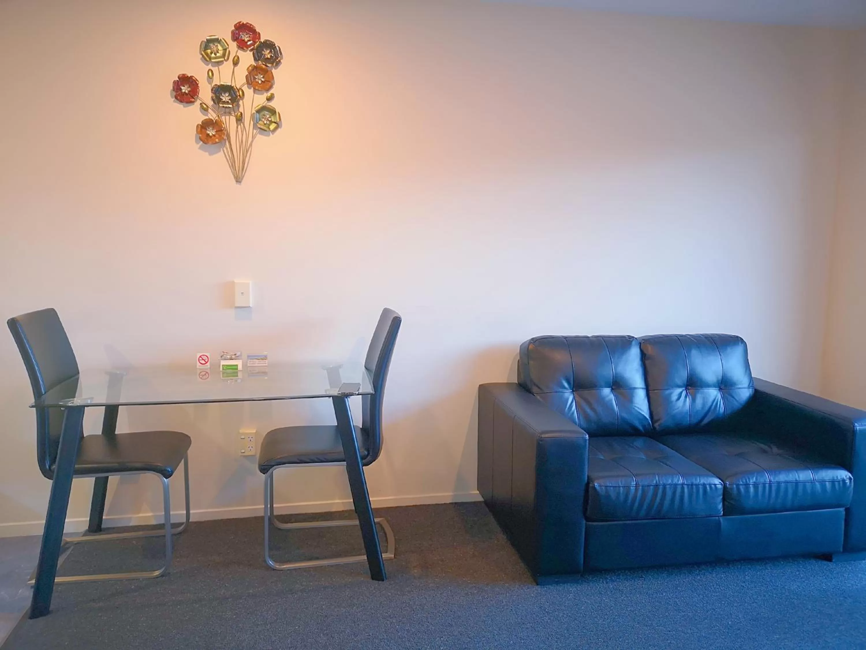Living room in Aston Court Motel