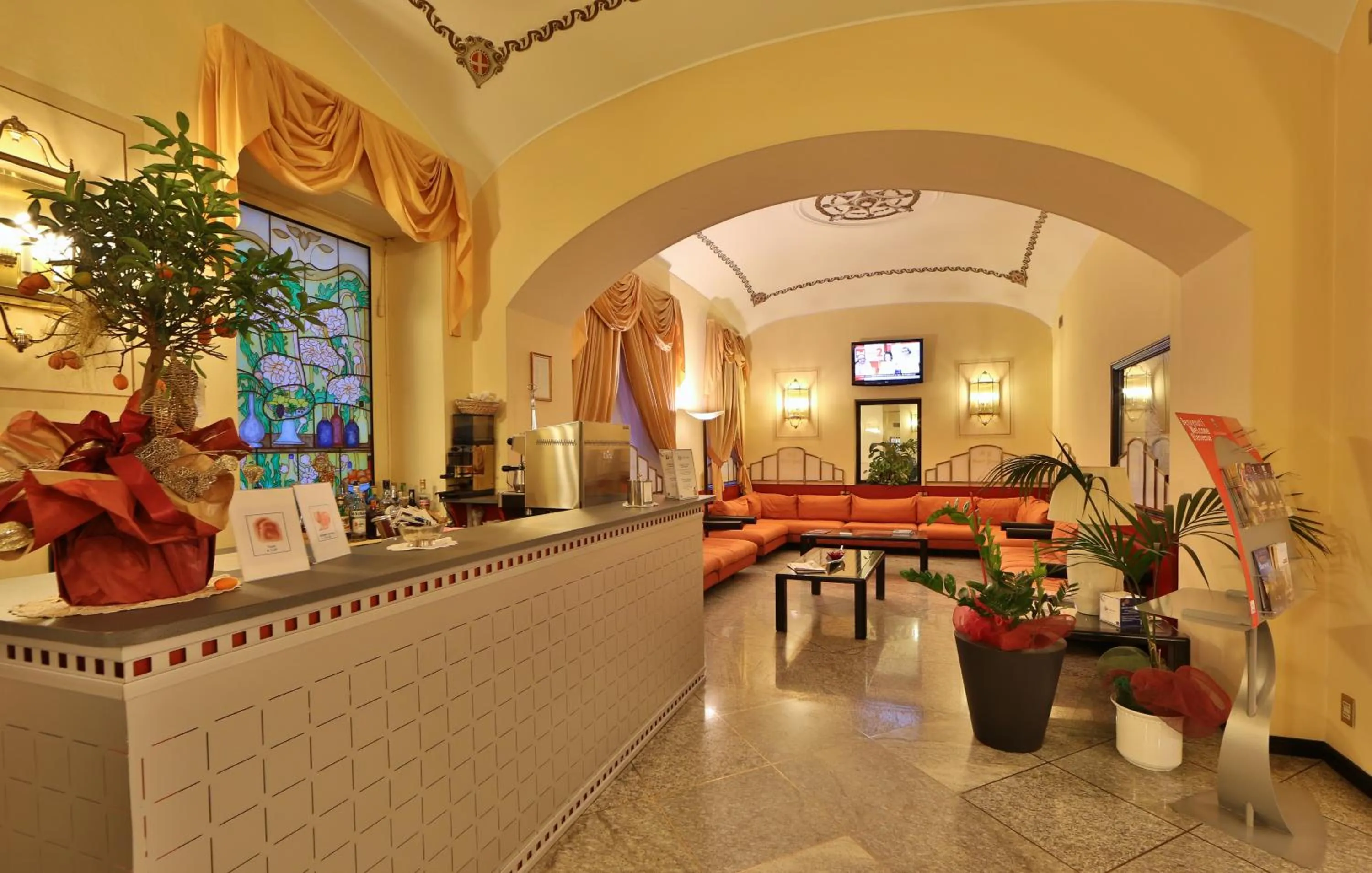 Lobby or reception in Best Western Hotel Genio