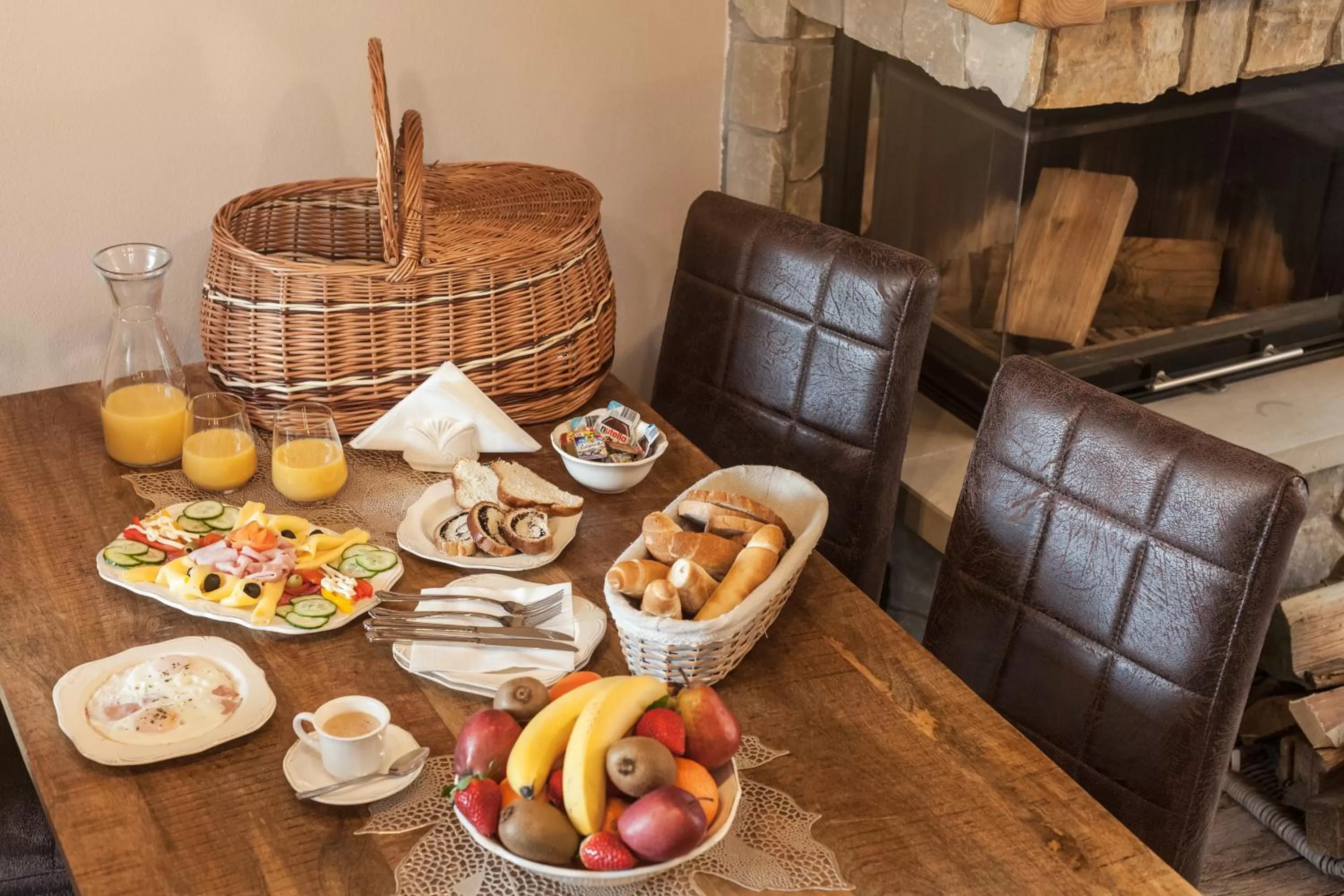 Continental breakfast in Chalets CEDER 1